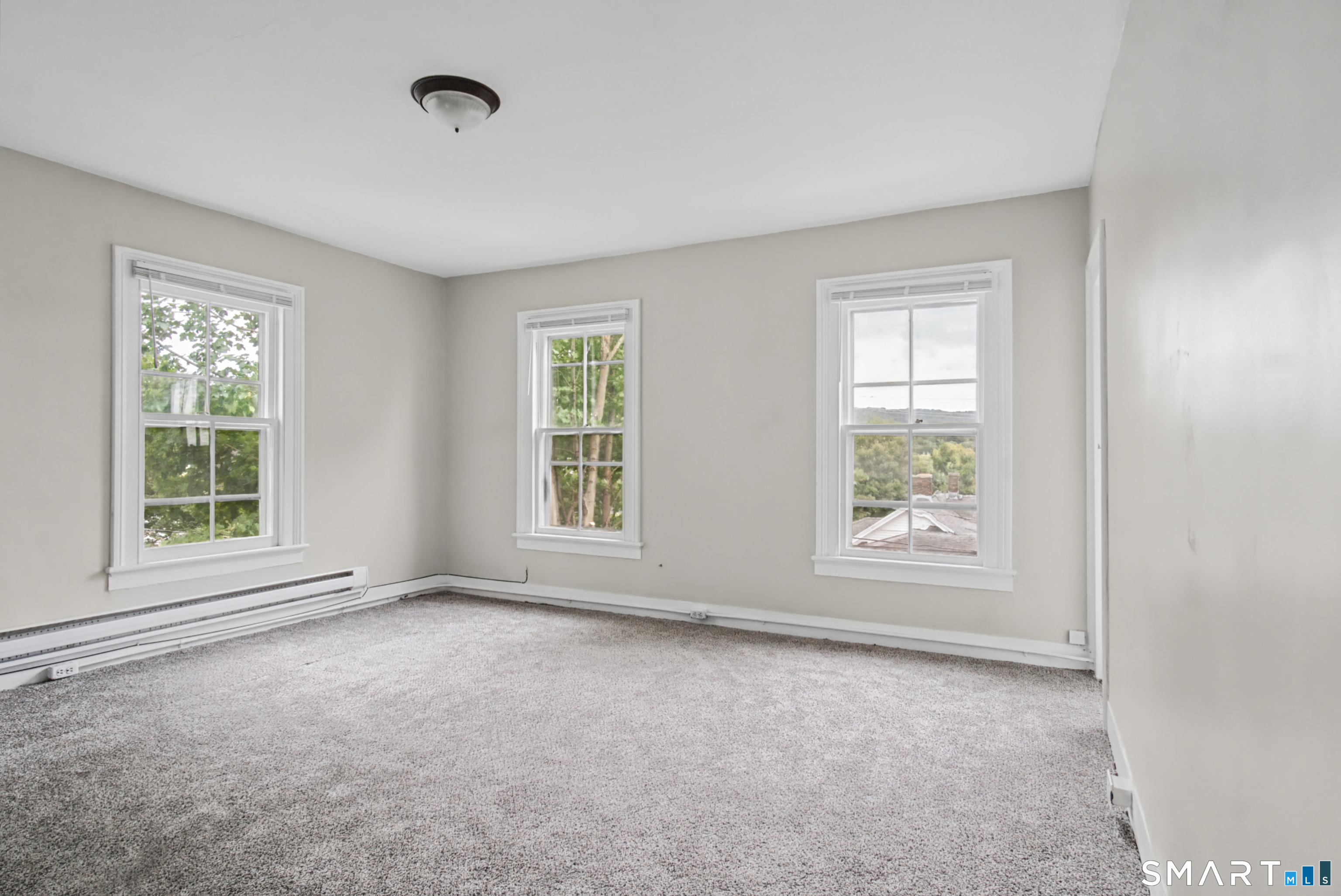 299 High 2 Street Property Photo 2