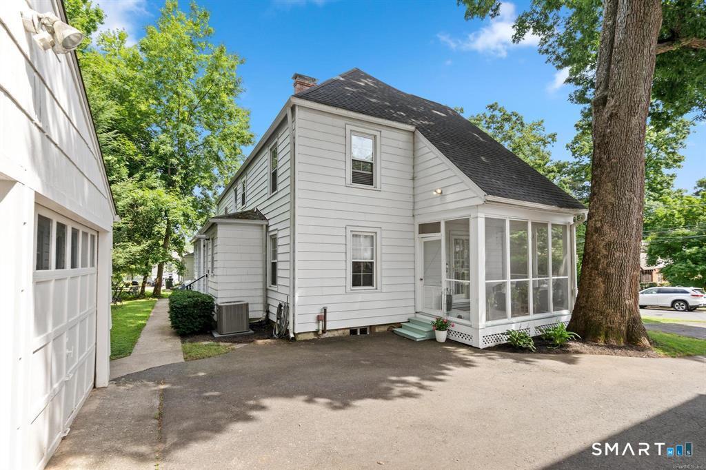 136 Whitman Avenue Property Photo 24