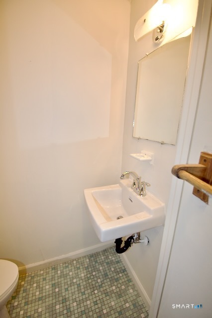 839 Blackstone 839 Village Property Photo 12