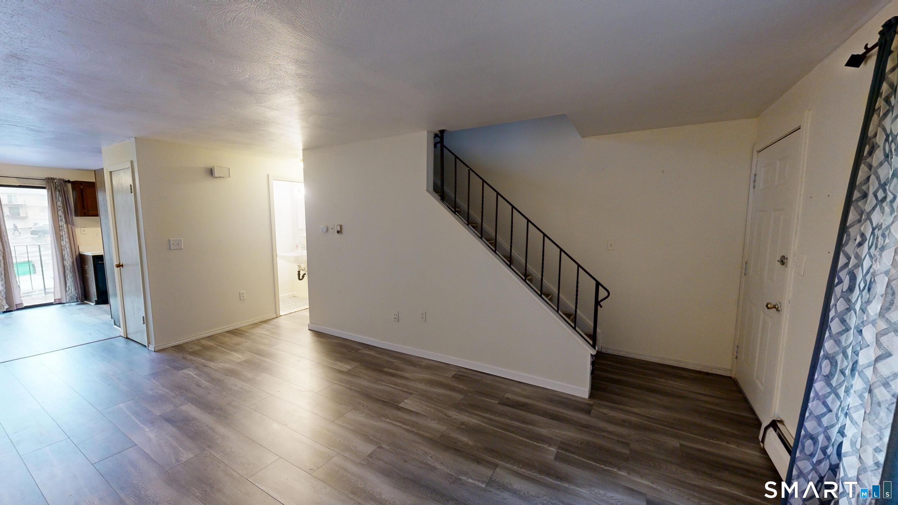 839 Blackstone 839 Village Property Photo 13