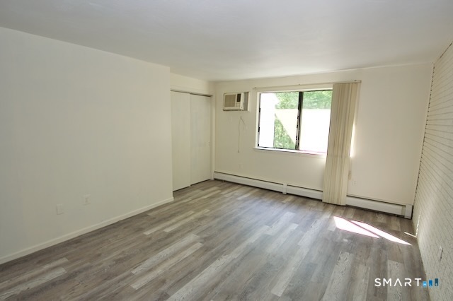 839 Blackstone 839 Village Property Photo 15