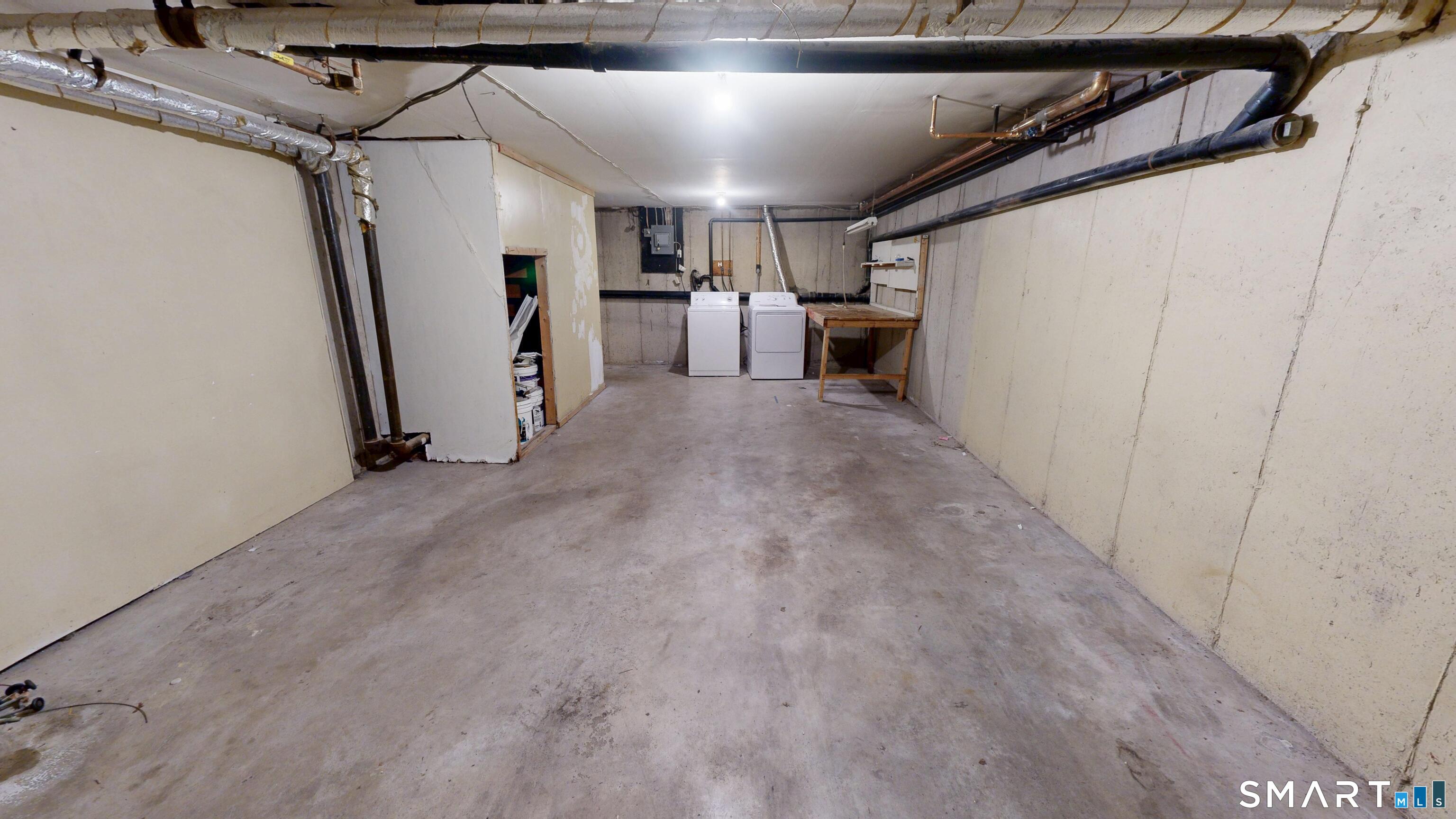 839 Blackstone 839 Village Property Photo 19