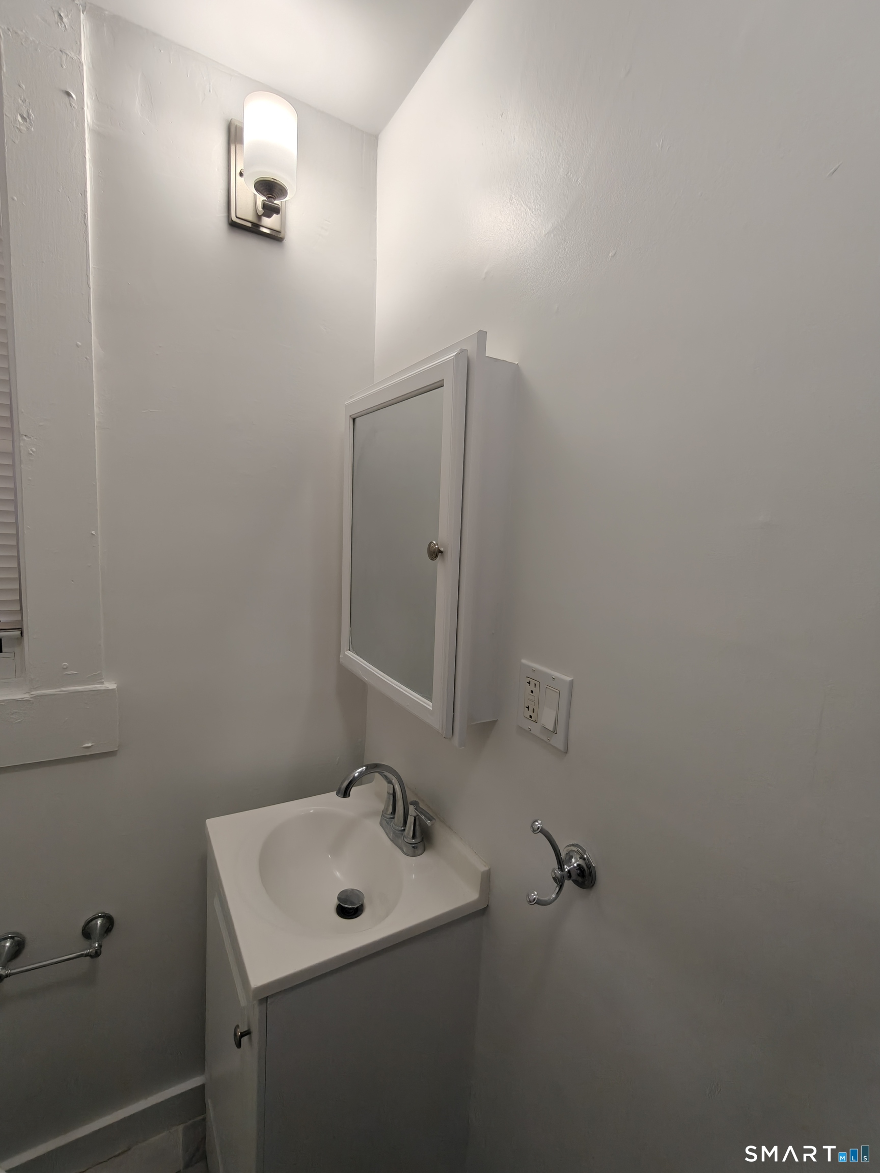 1220 State 2 Street Property Photo 8