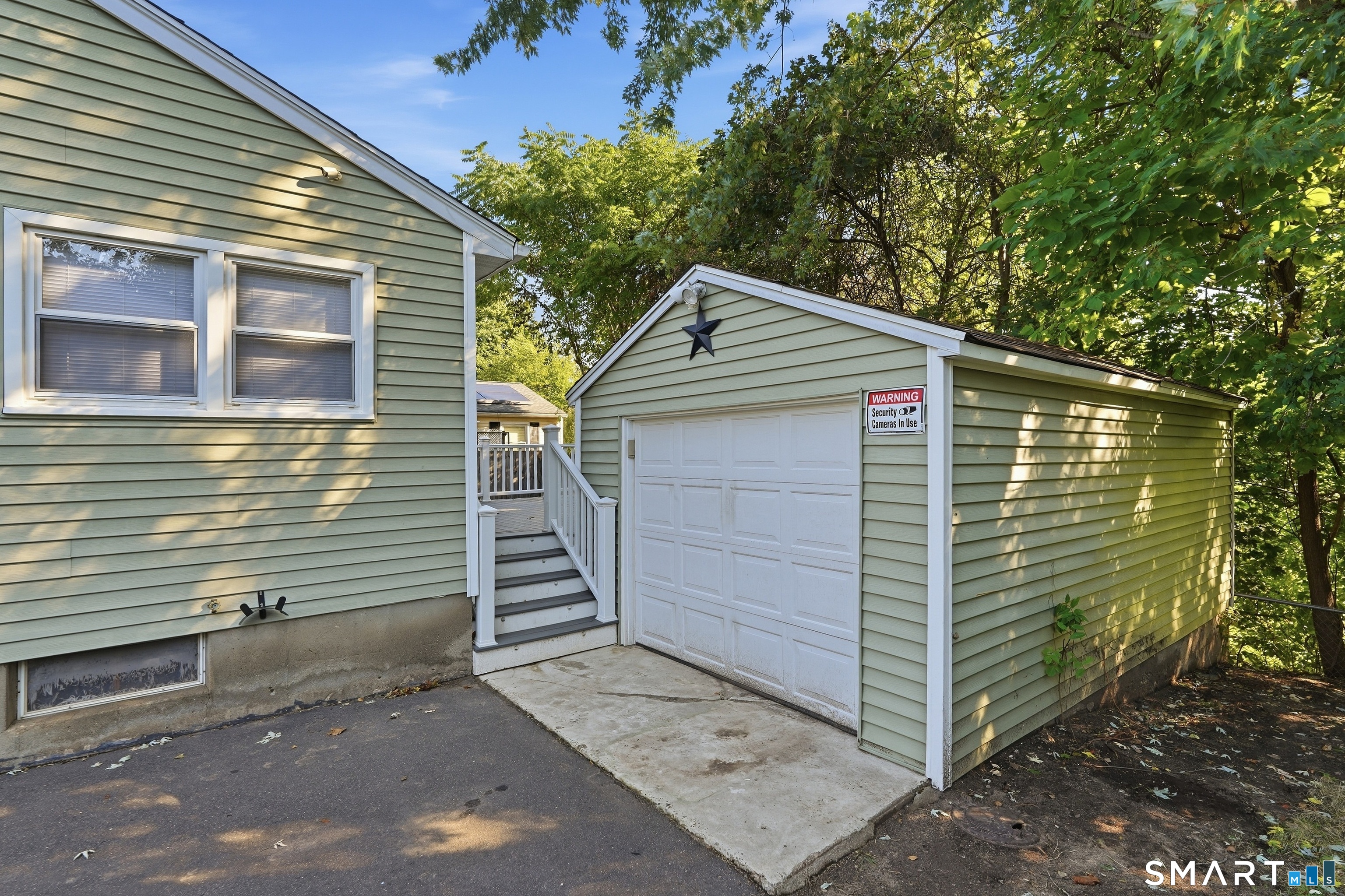 127 Wolcott Street Property Photo 4