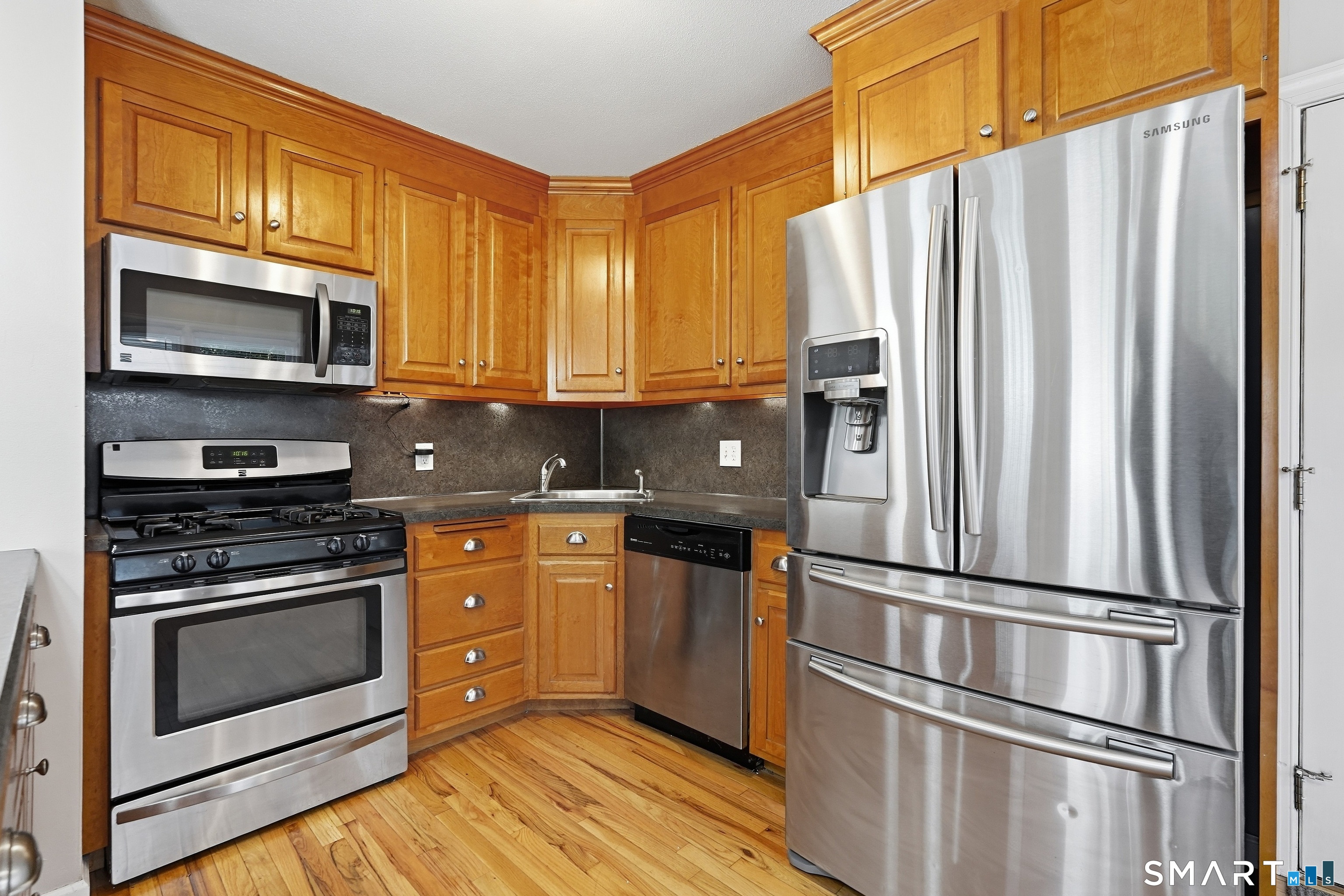 127 Wolcott Street Property Photo 10