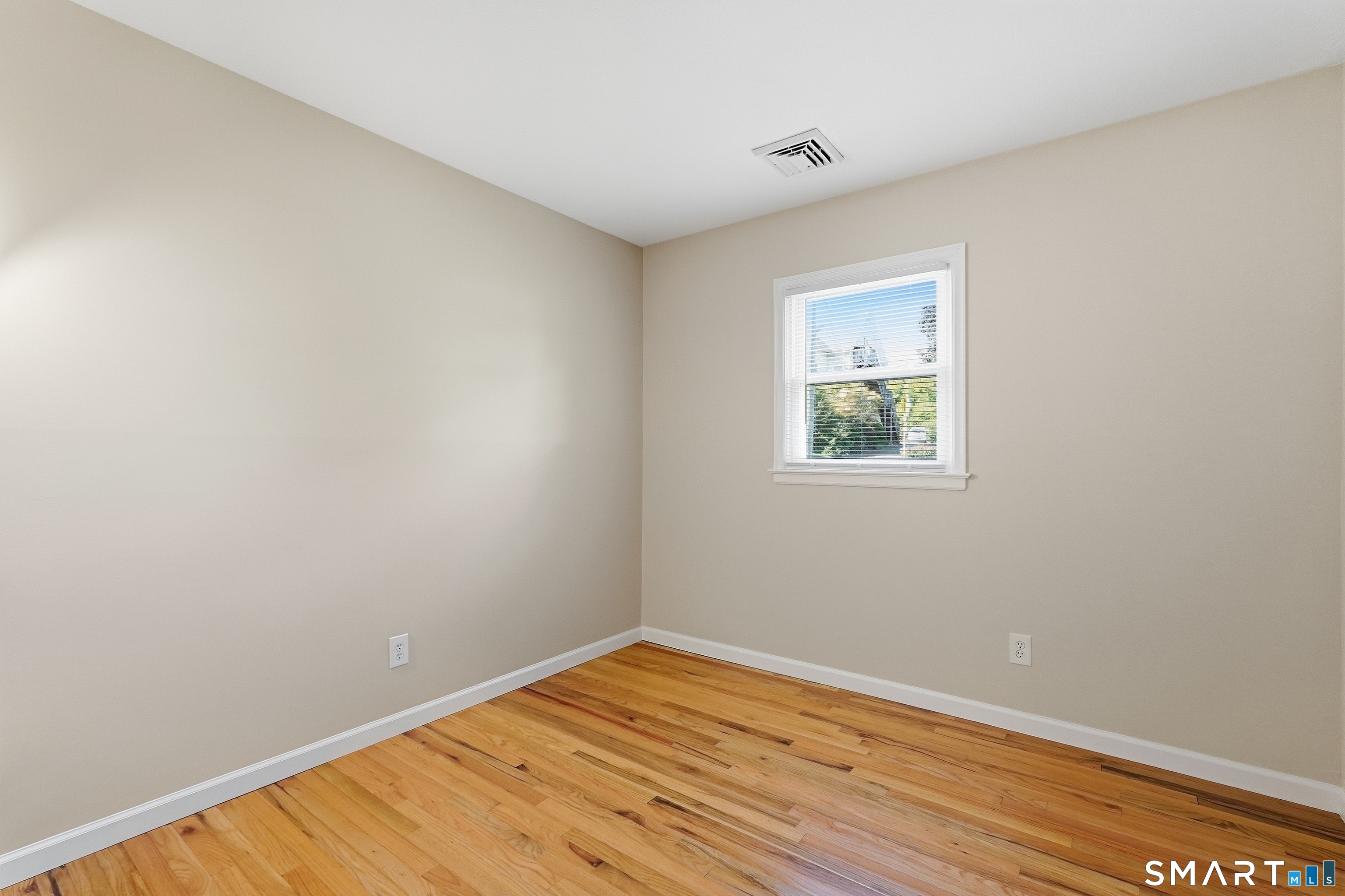 127 Wolcott Street Property Photo 17