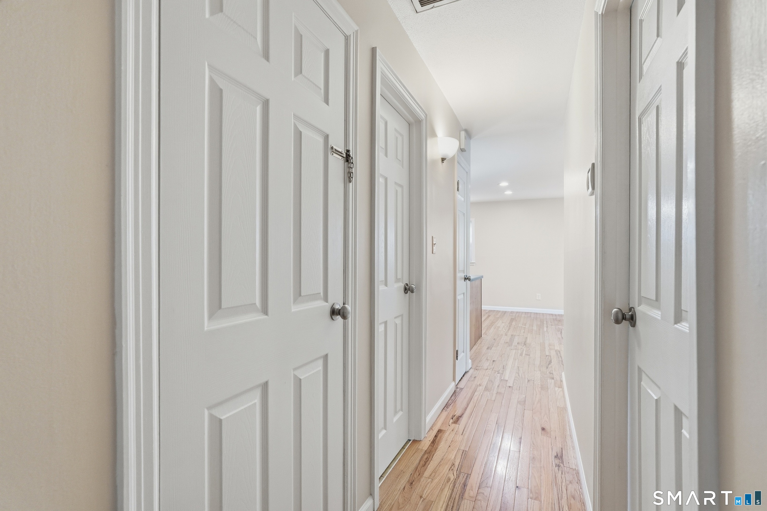 127 Wolcott Street Property Photo 25