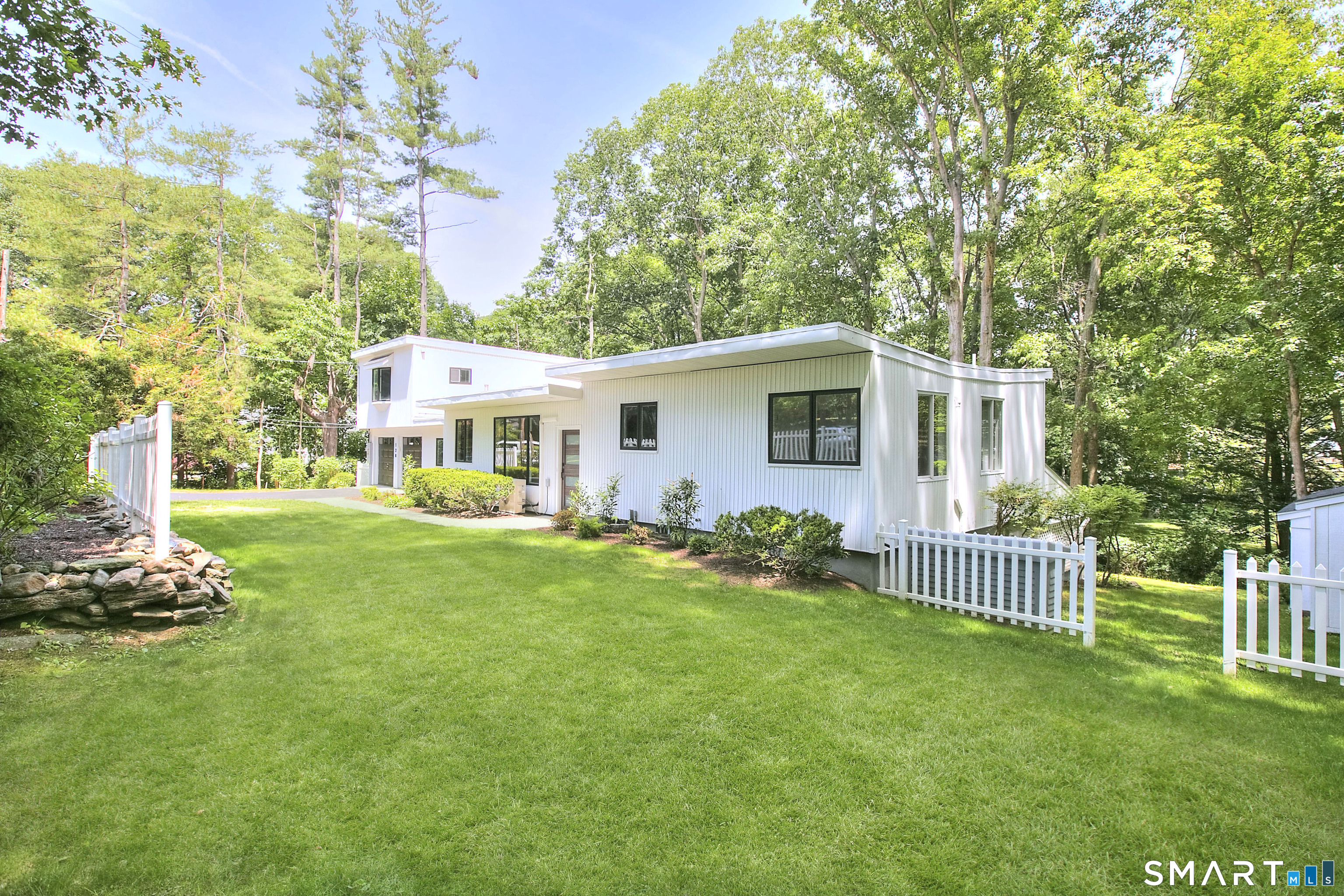 128 Linley Drive Property Photo 1