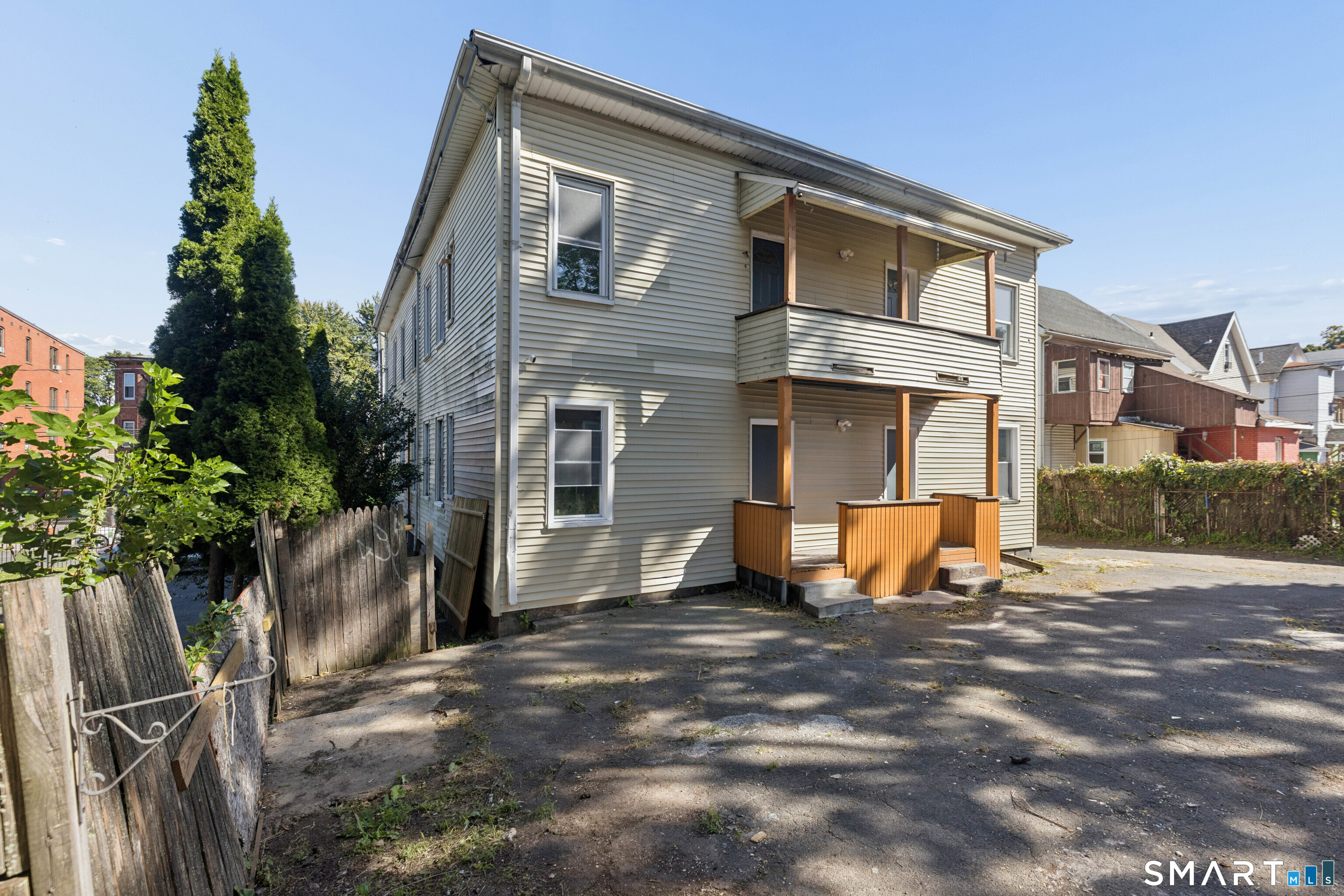 47-49 Putnam Street Property Photo 4