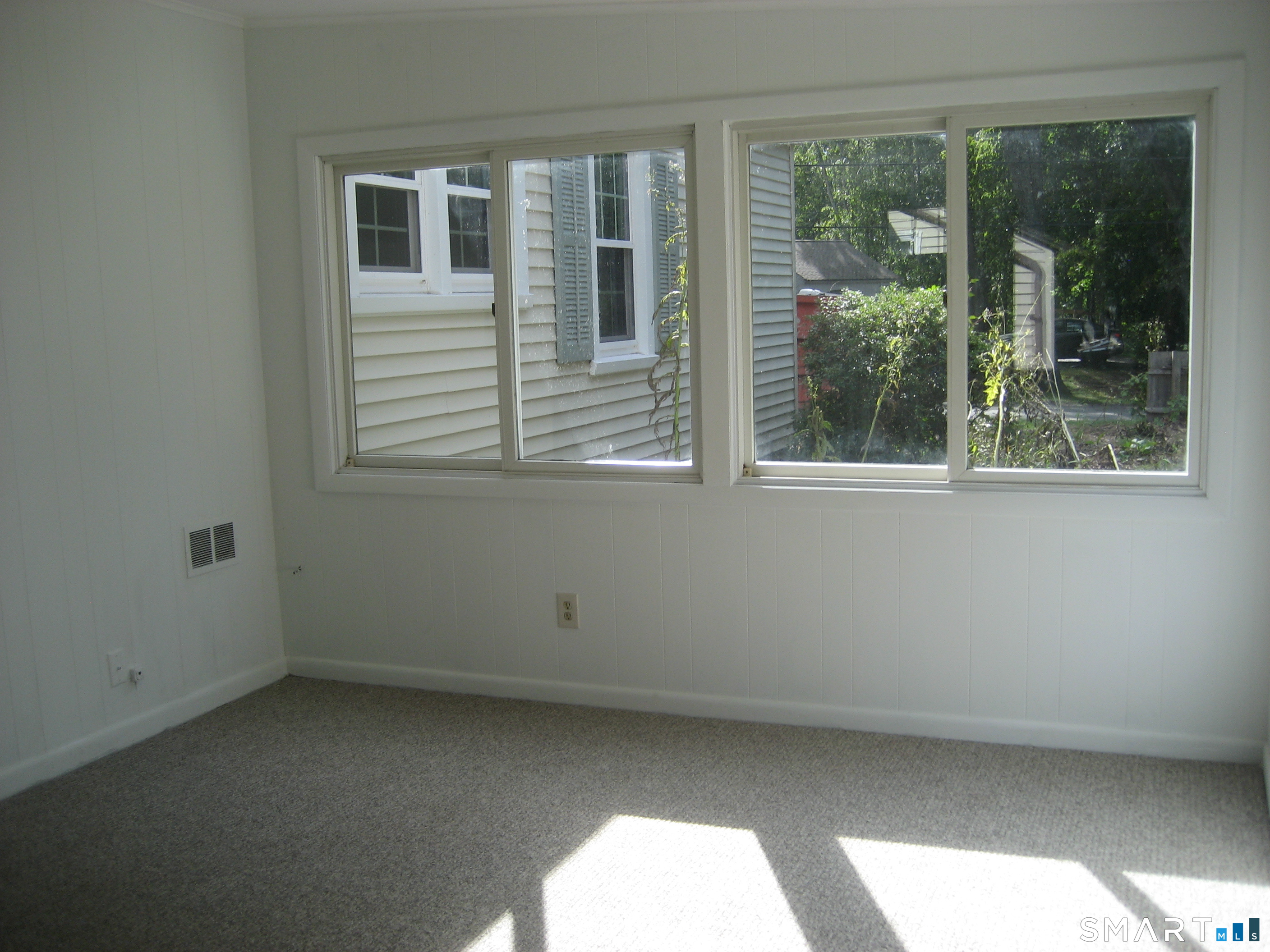 60 Mohegan Road Property Photo 9