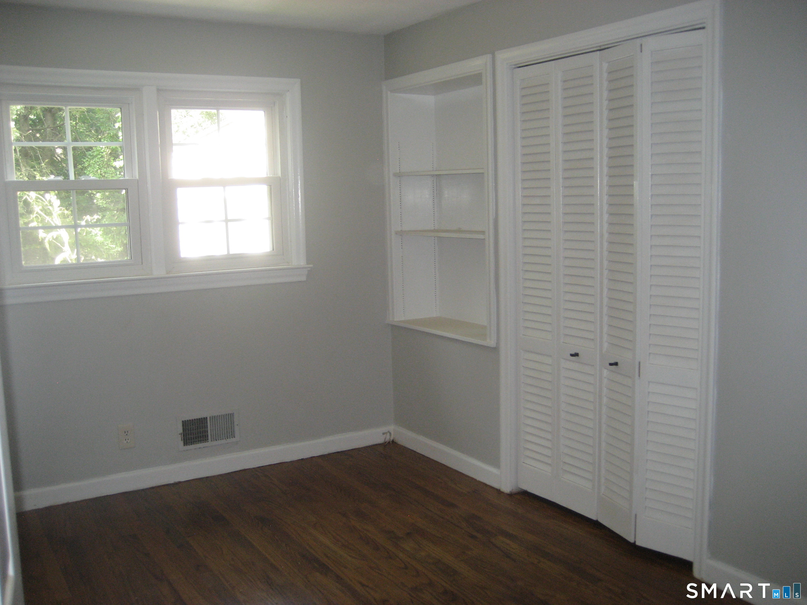 60 Mohegan Road Property Photo 16