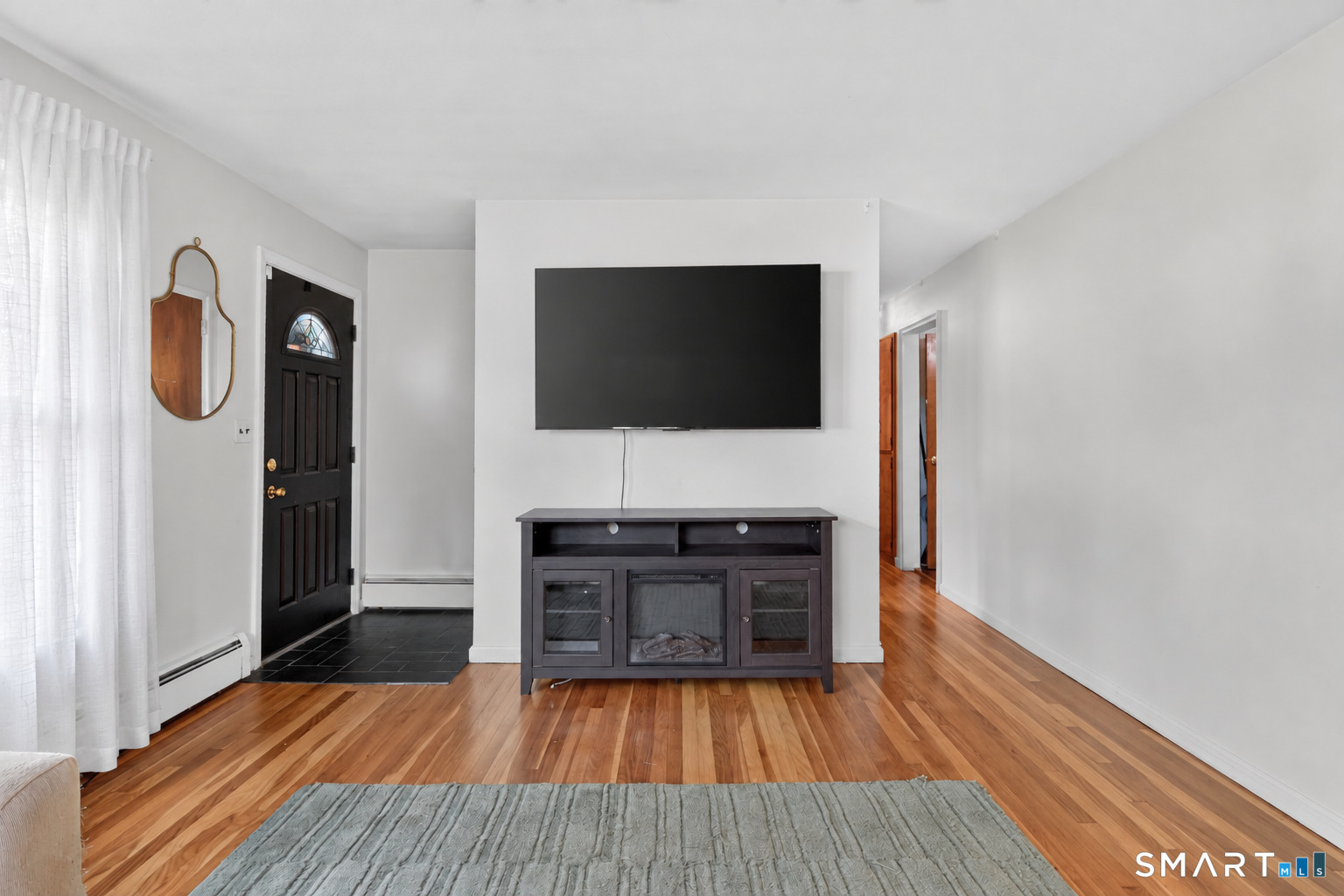 101 Beatrice Drive Property Photo 4