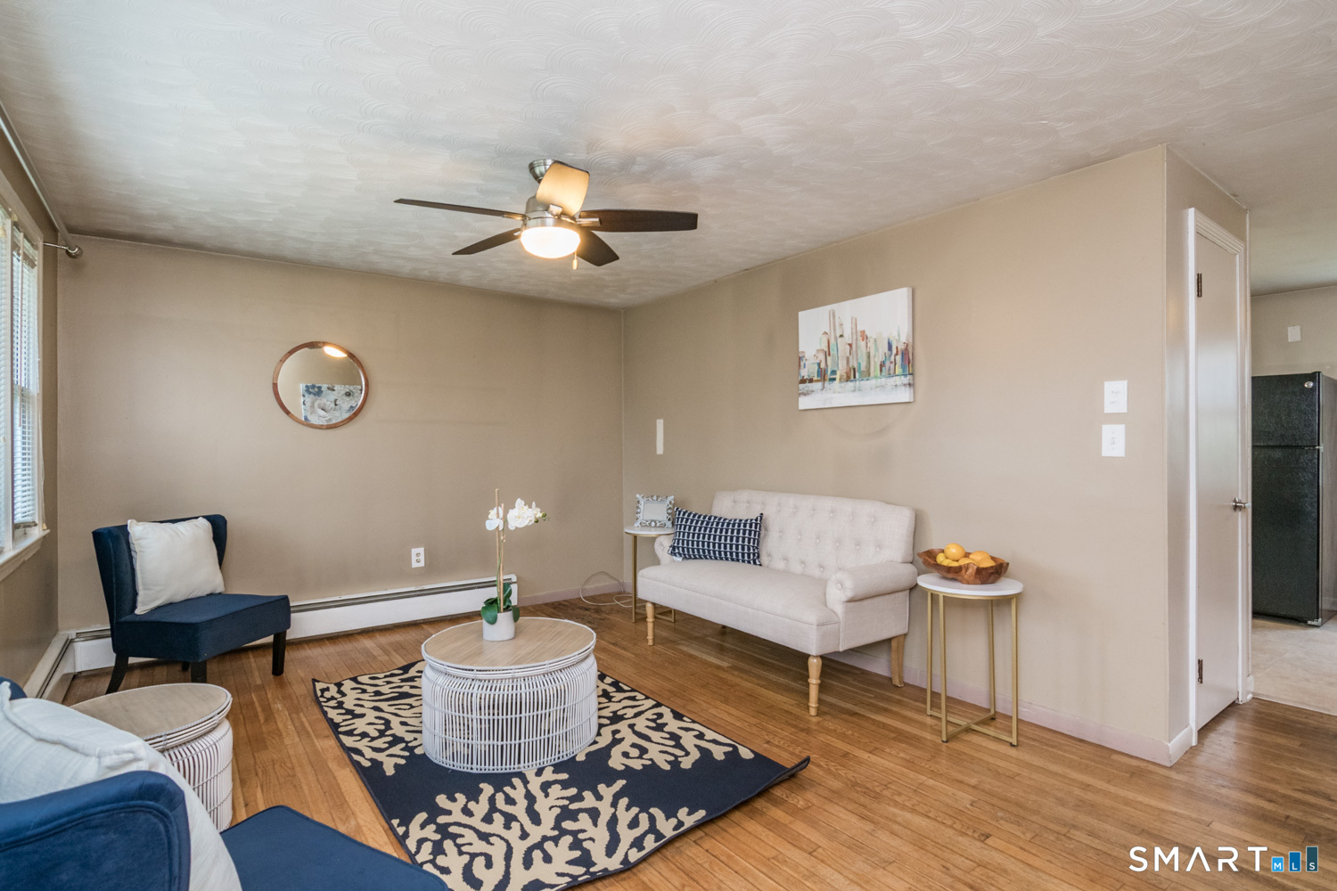 10 Sun Street Property Photo 3