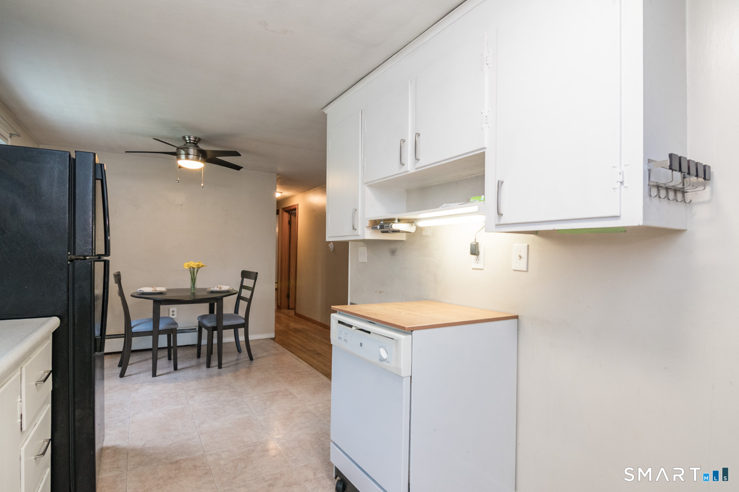 10 Sun Street Property Photo 8