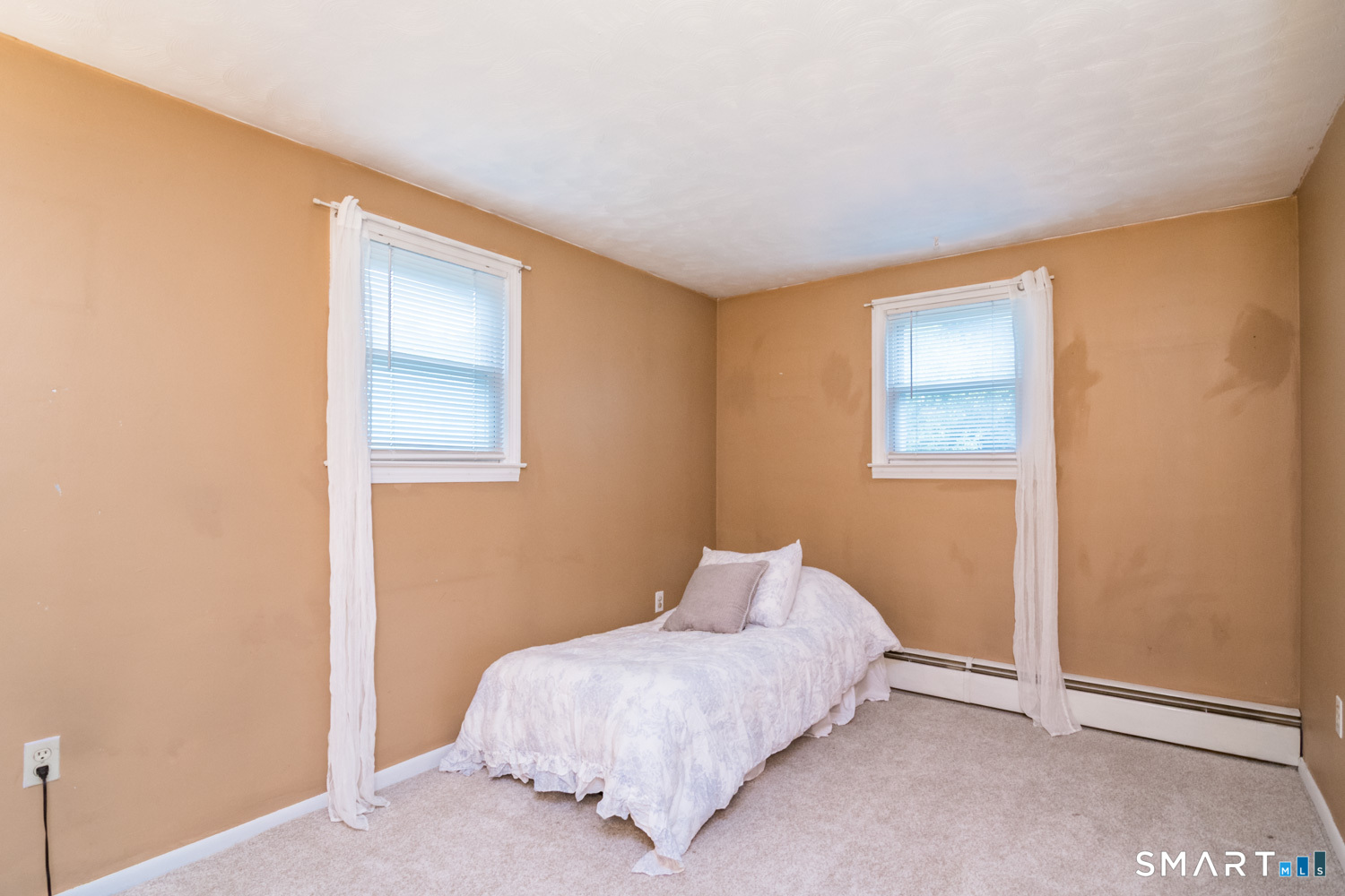 10 Sun Street Property Photo 14