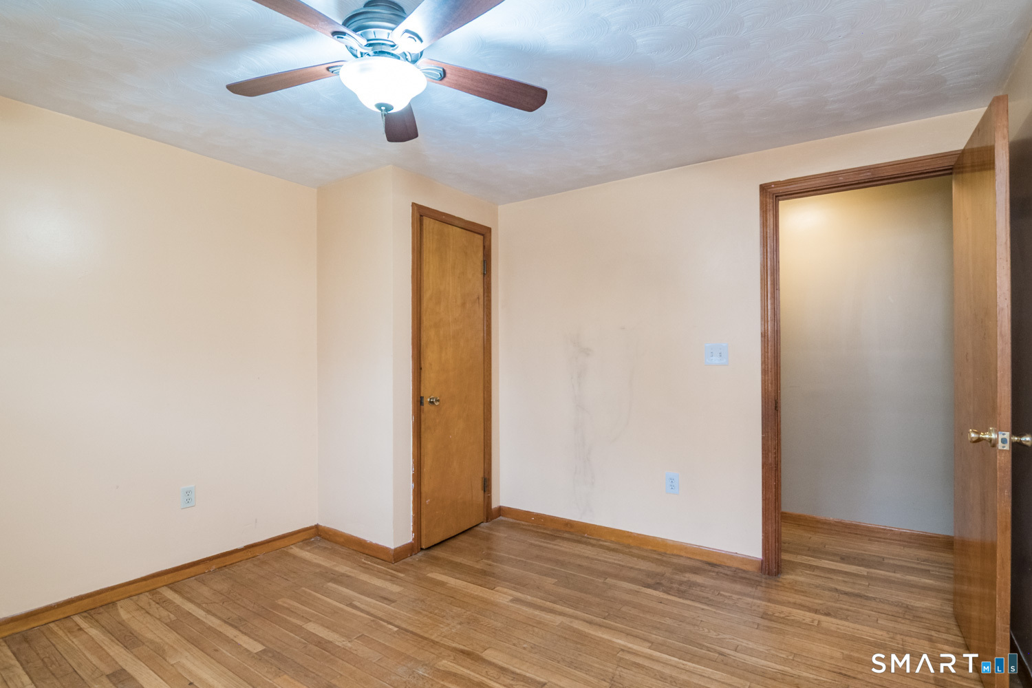 10 Sun Street Property Photo 17