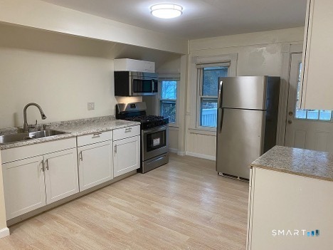 96 Hill Street Property Photo 5