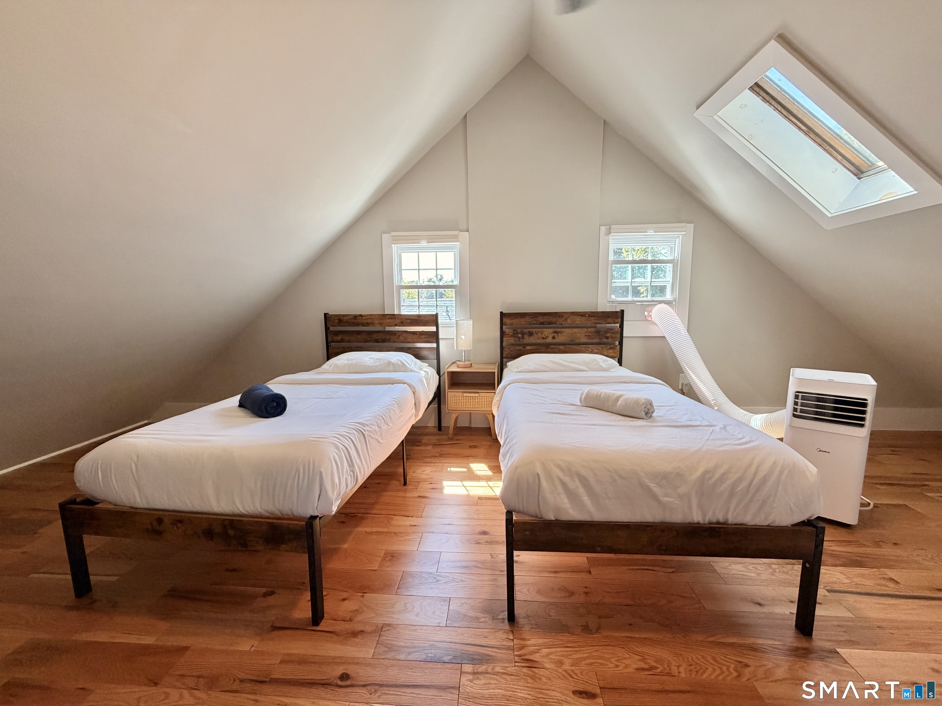 96 Roydon Road Property Photo 14