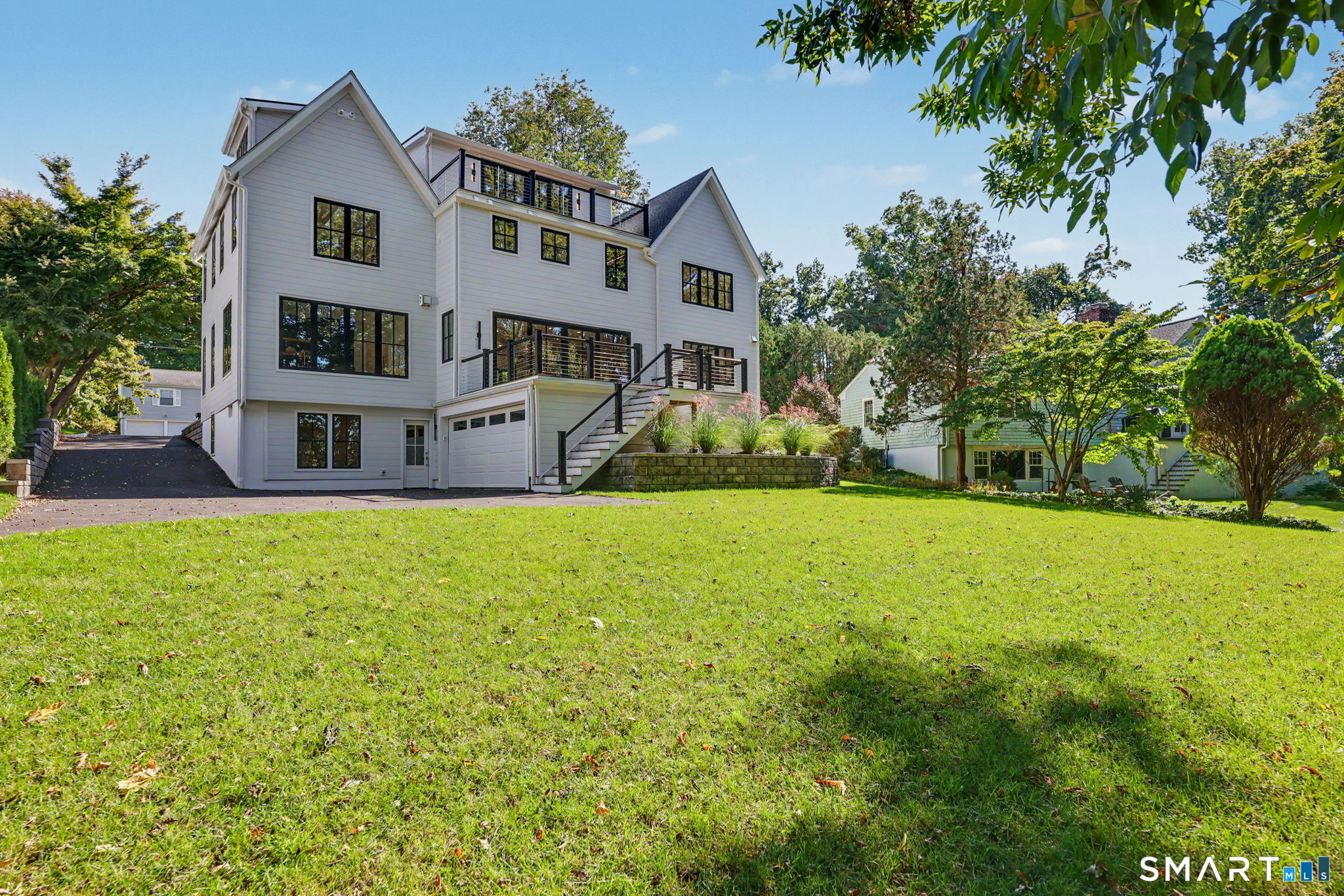 8 Somerset Lane Property Photo 32