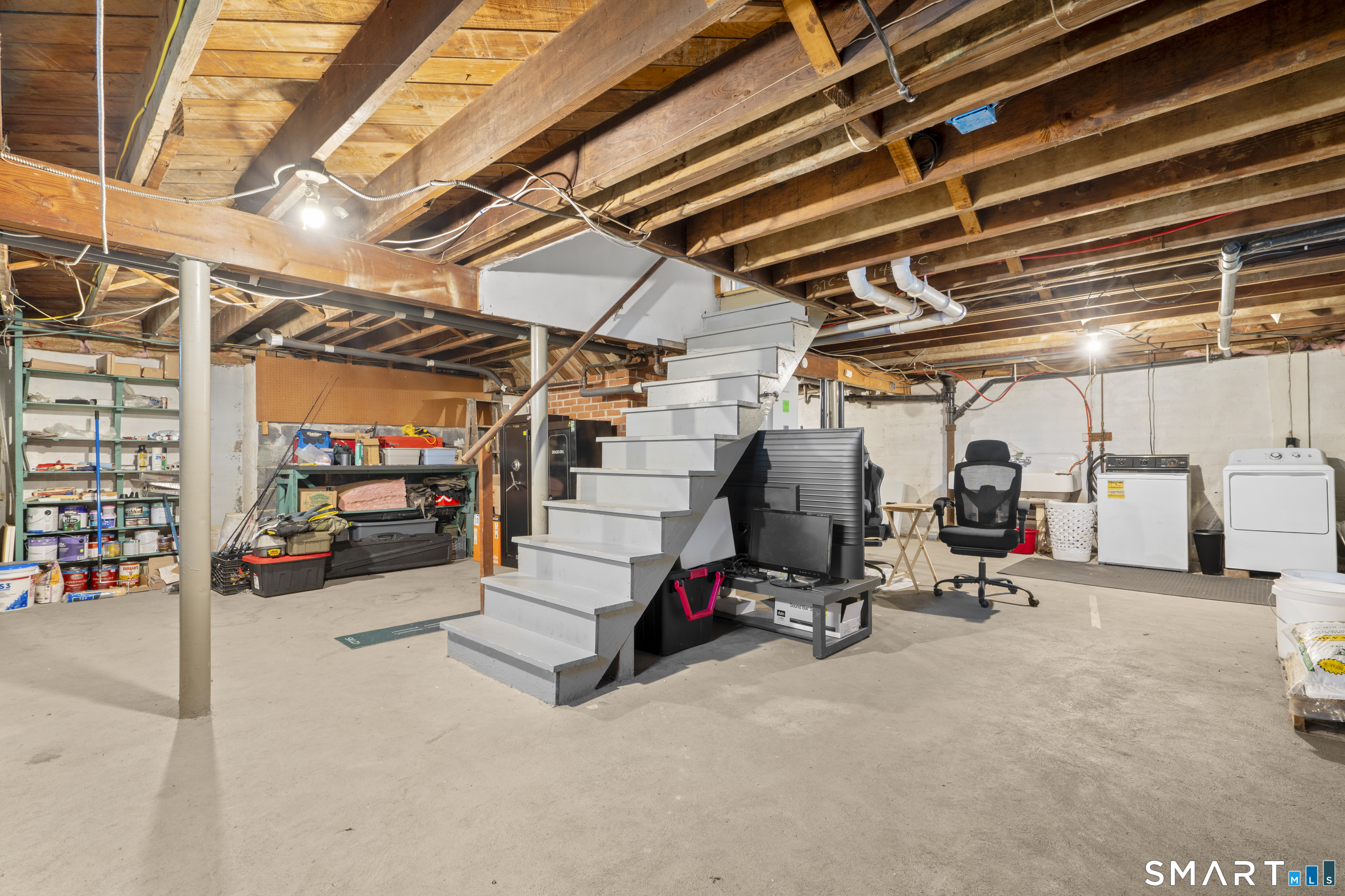 185 Columbus Avenue Property Photo 18