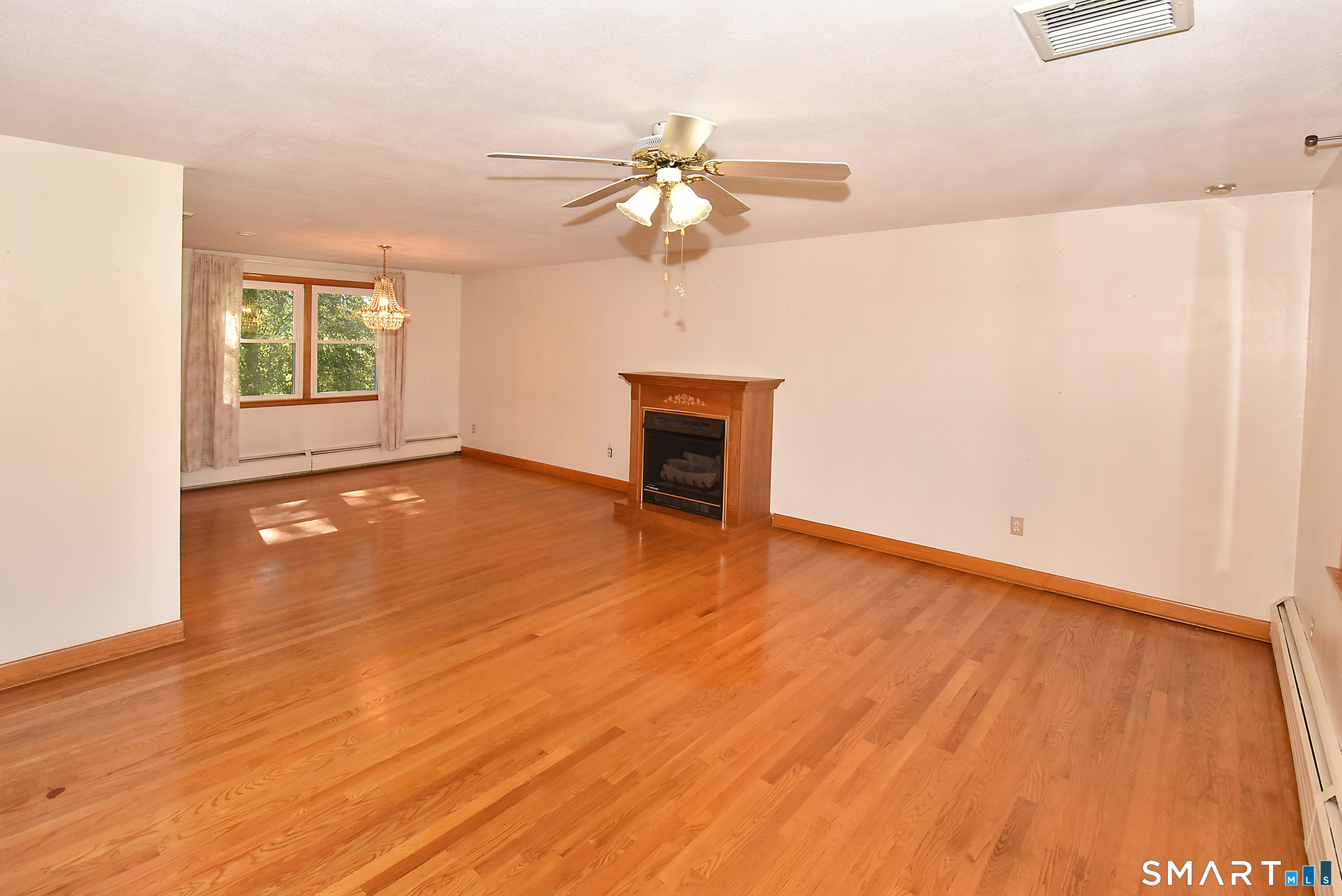132 Ridge Crest Circle Property Photo 7
