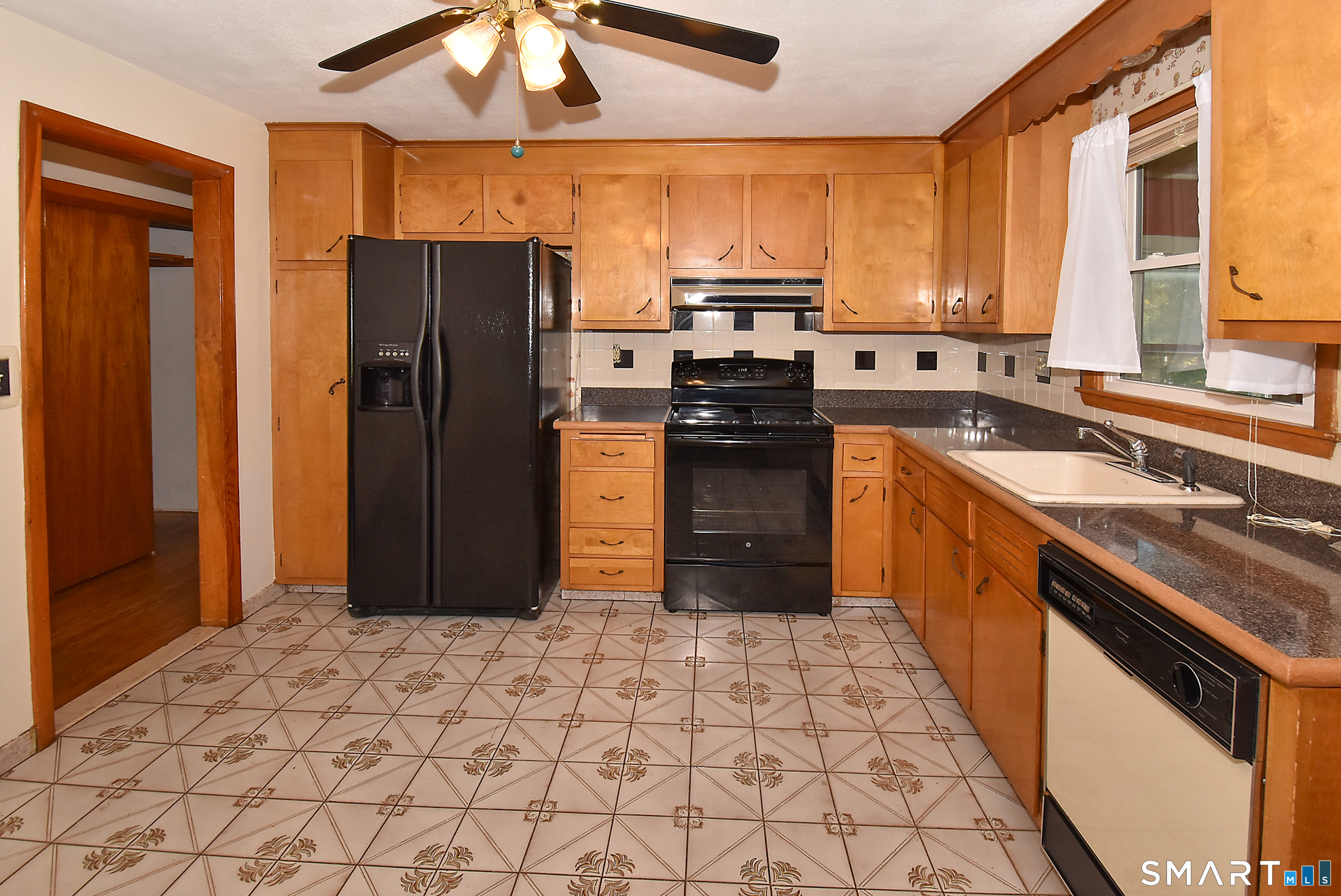 132 Ridge Crest Circle Property Photo 16