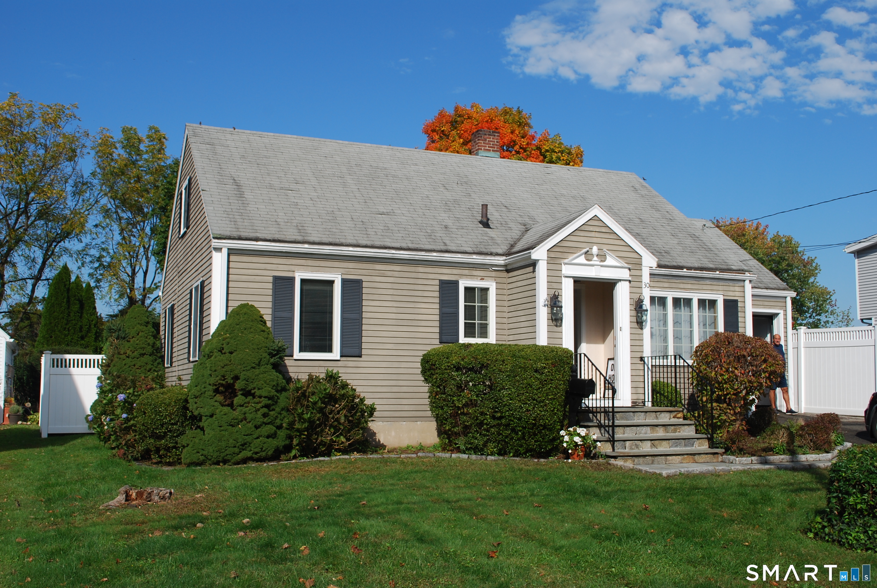 30 Bellmere Avenue Property Photo 1