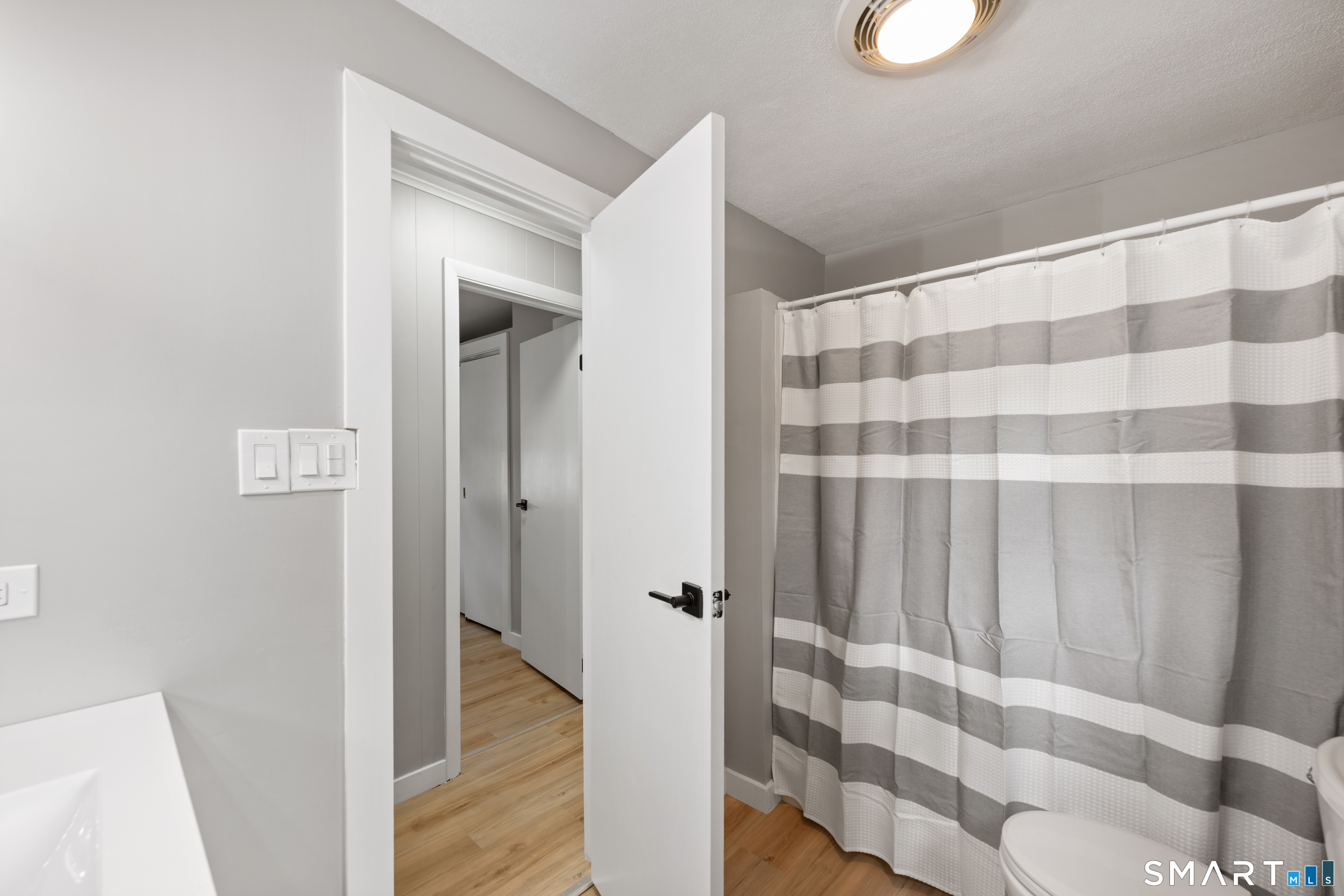 8 Hillside Road Property Photo 21