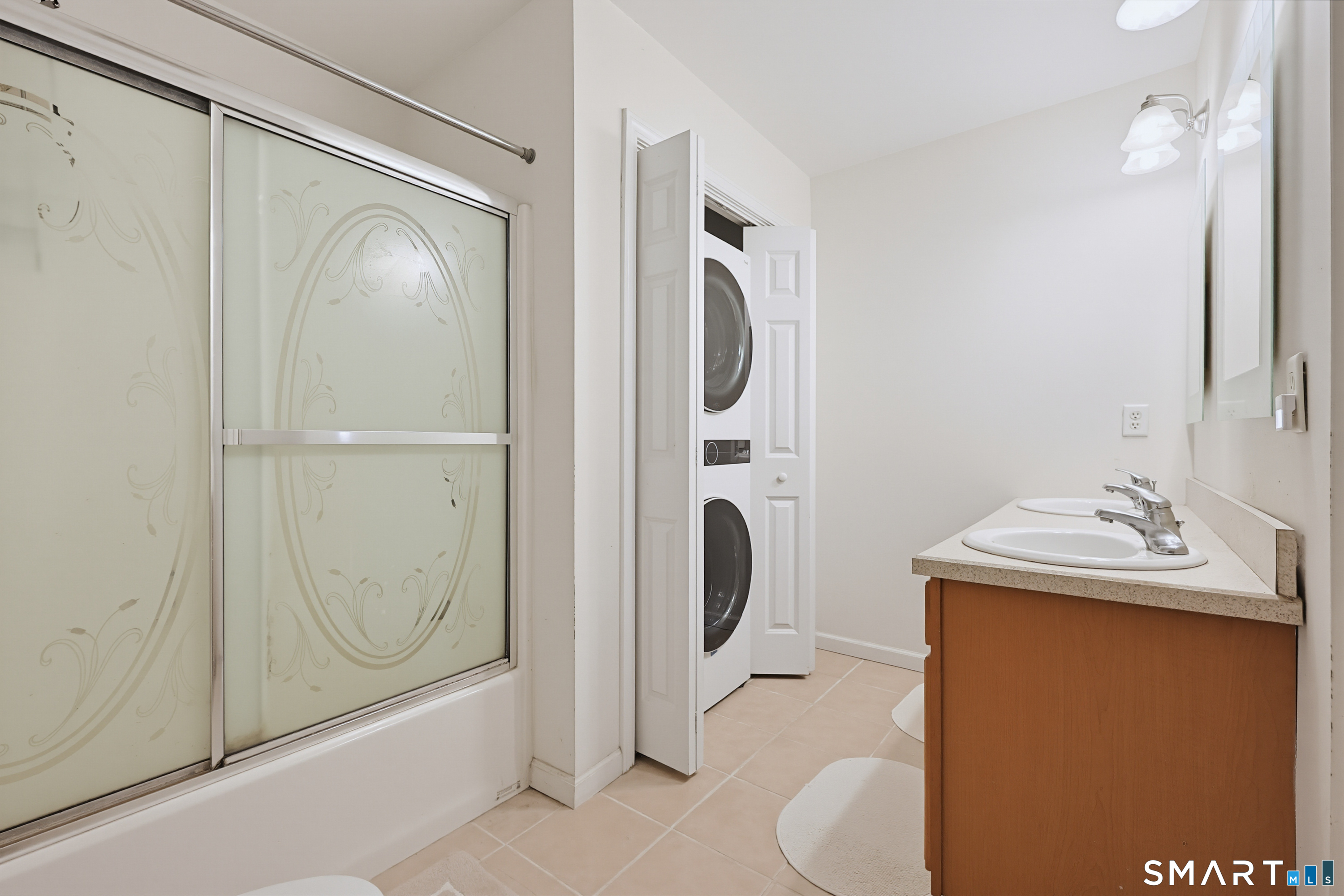 178 Summit Street Property Photo 17