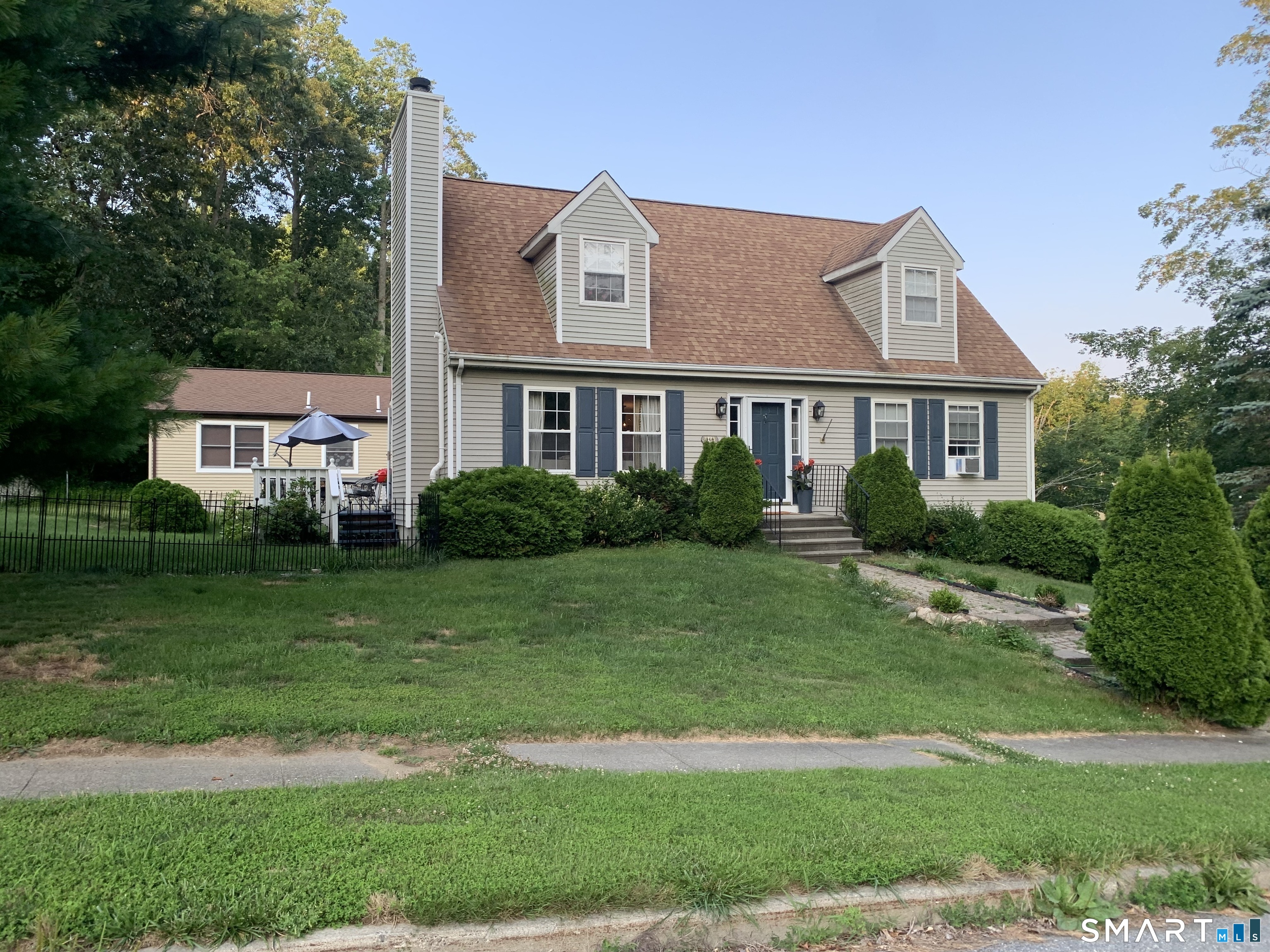 160 Russell Street Property Photo 1