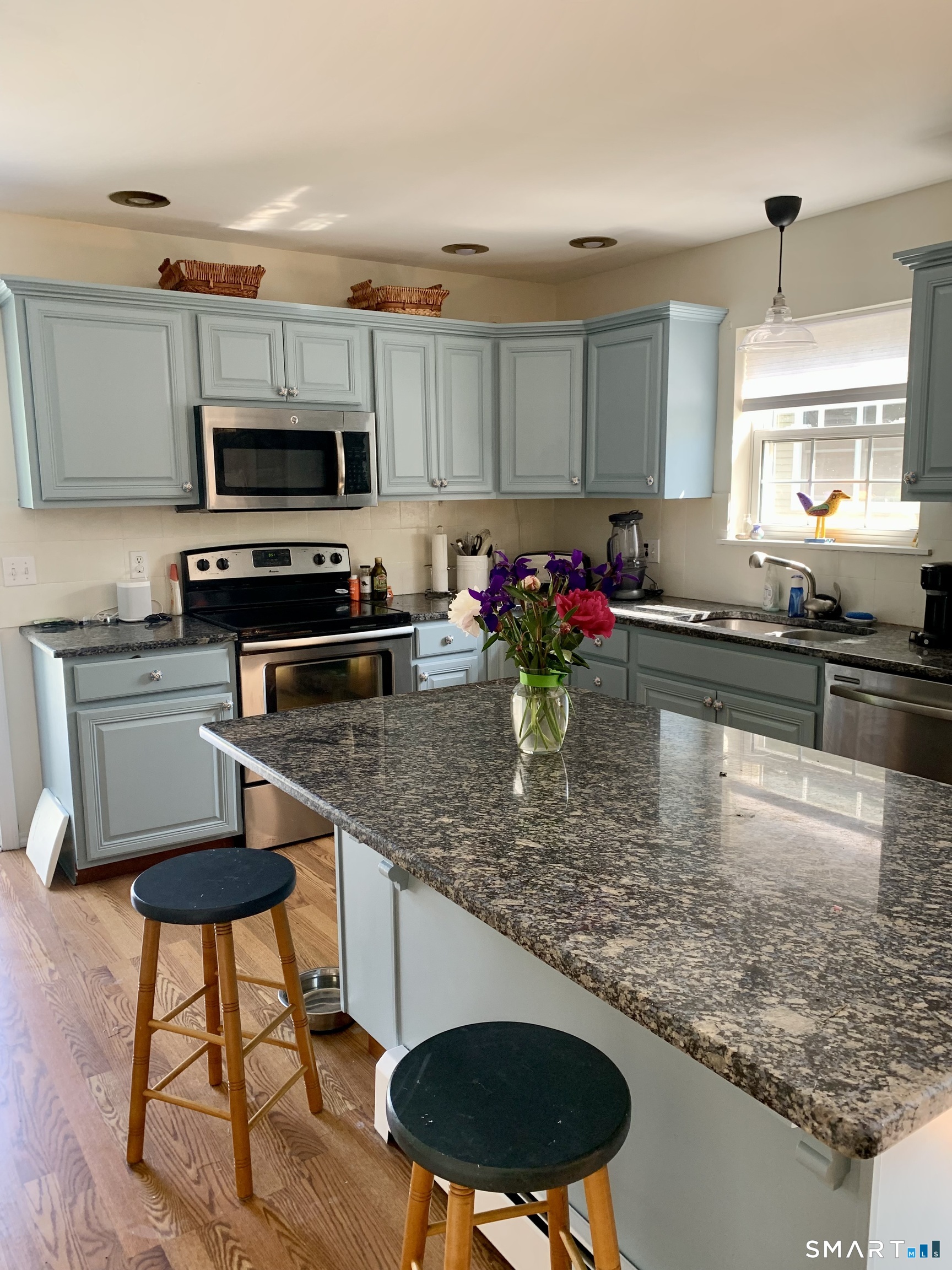 160 Russell Street Property Photo 4