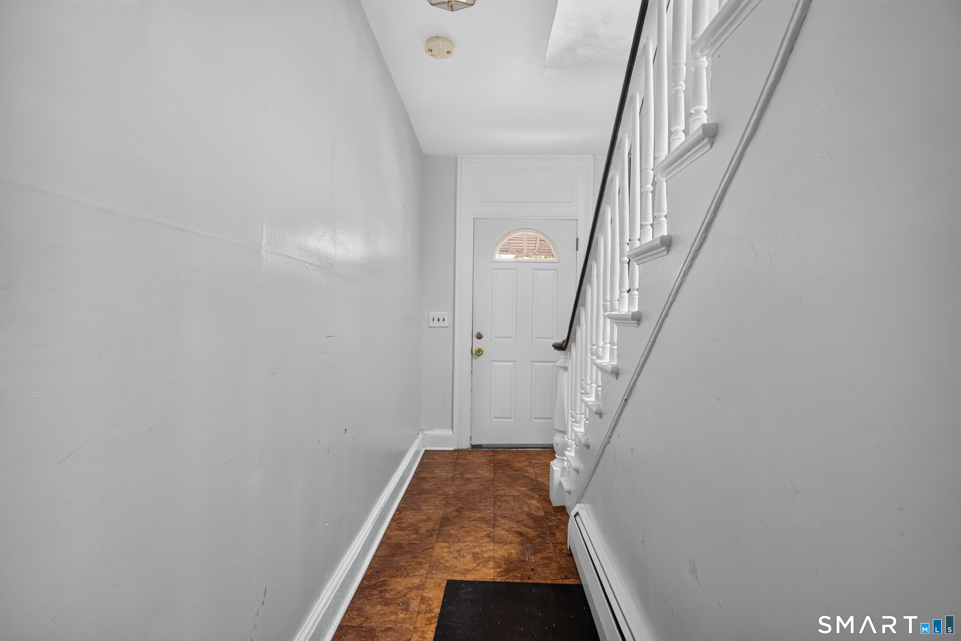 191 Willow (first Floor) Street Property Photo 3