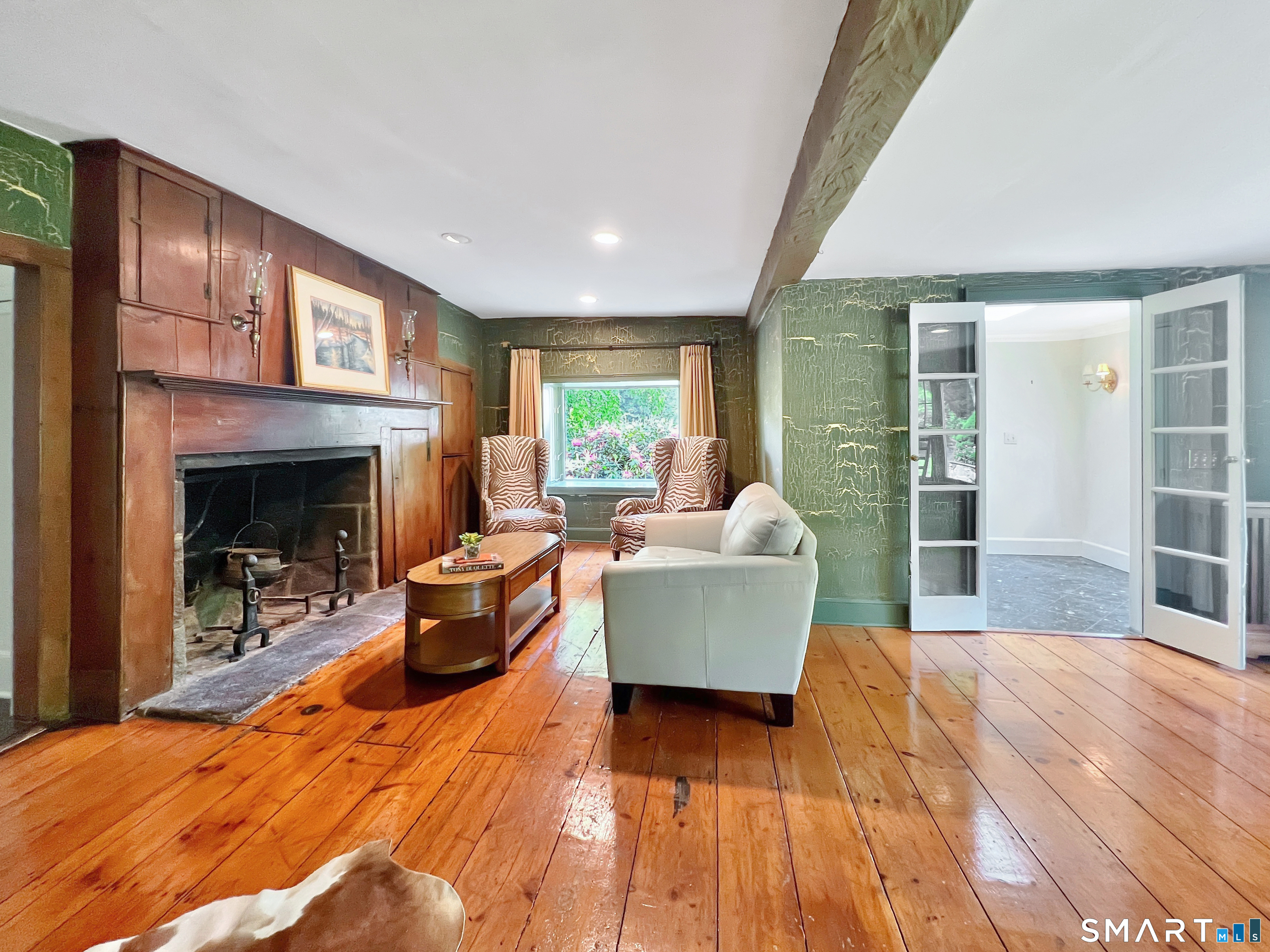1263 Westover Road Property Photo 4