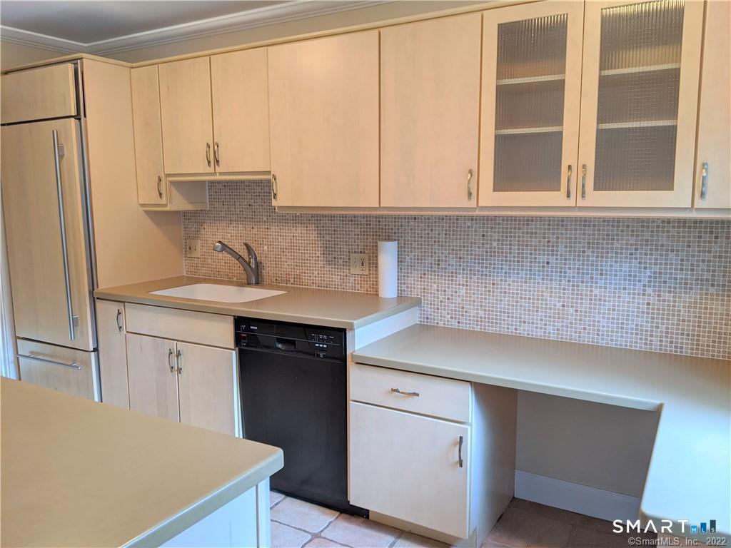 593 Heritage E Village Property Photo 2