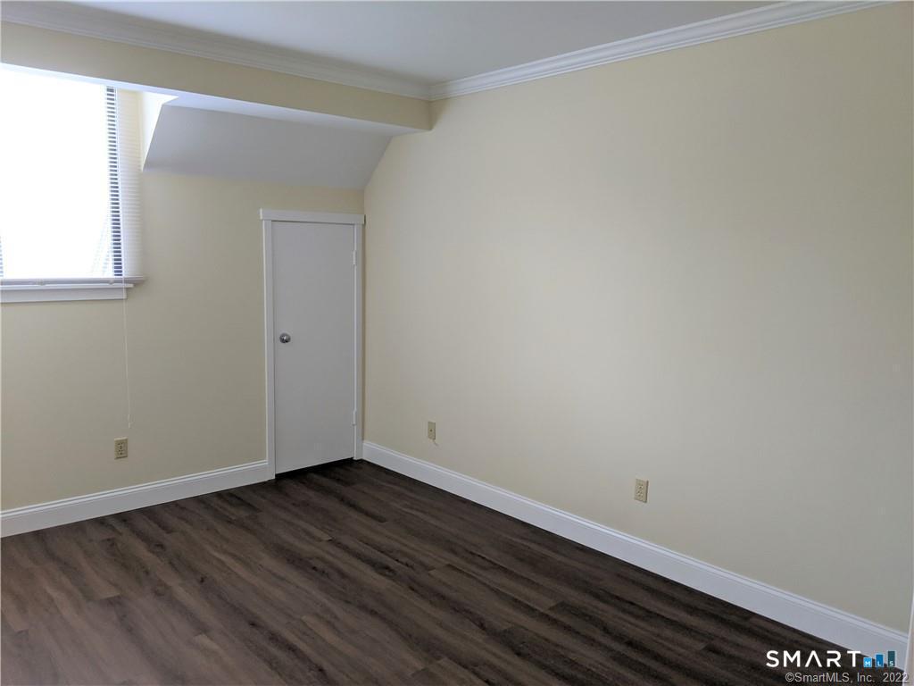 593 Heritage E Village Property Photo 4