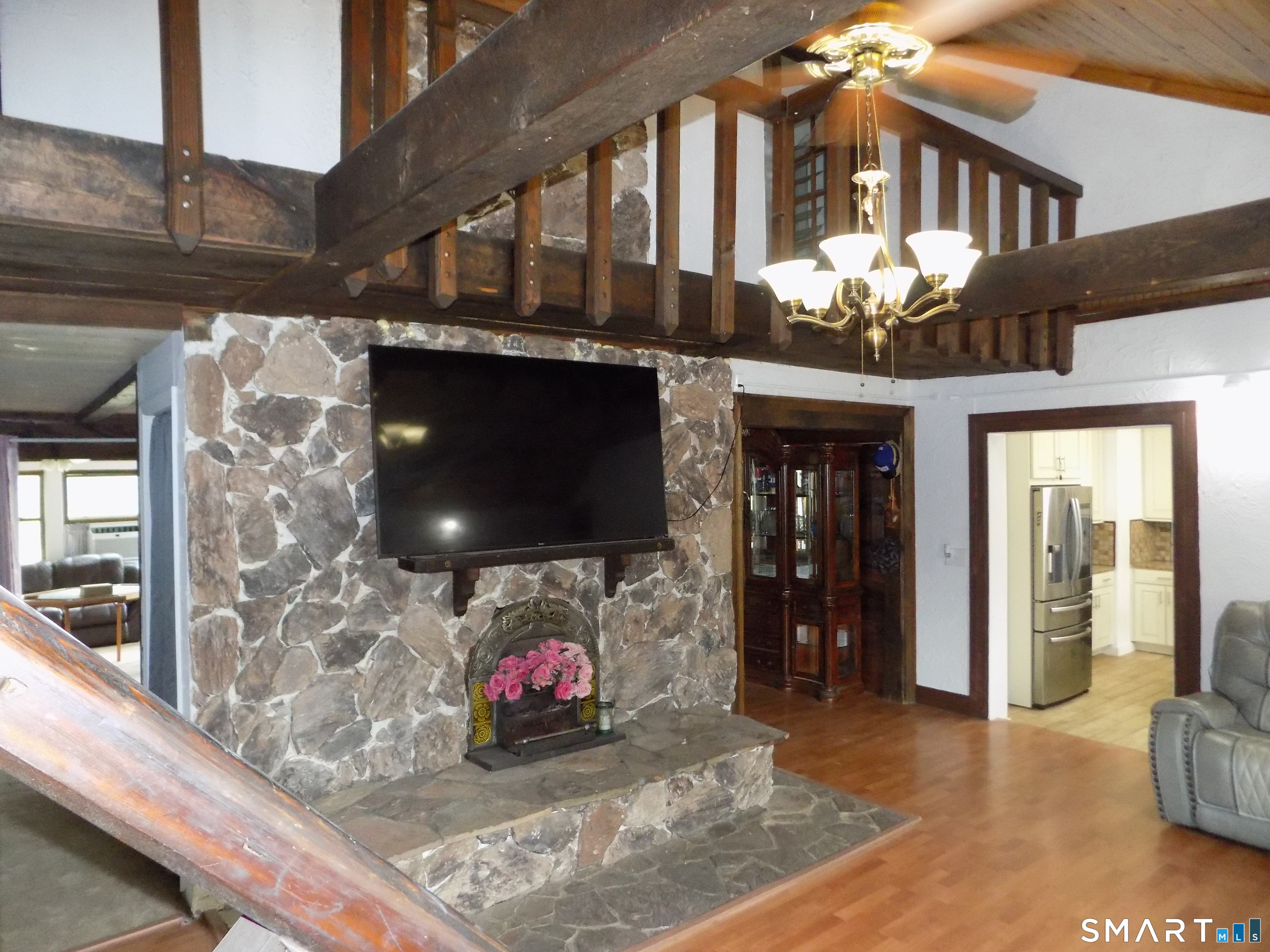 656 Kent Road Property Photo 6