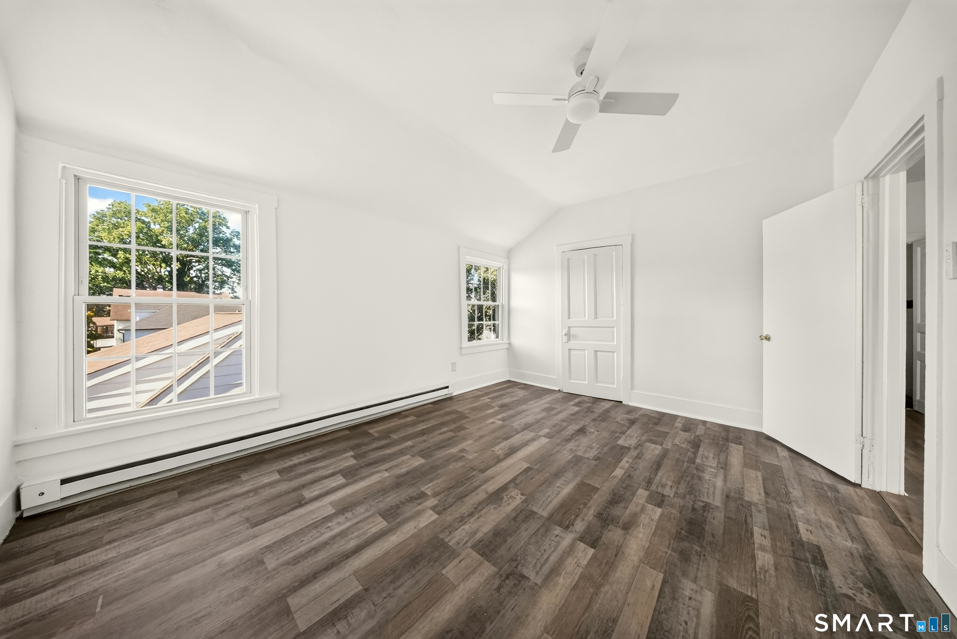 42-46 Hanford Avenue Property Photo 12