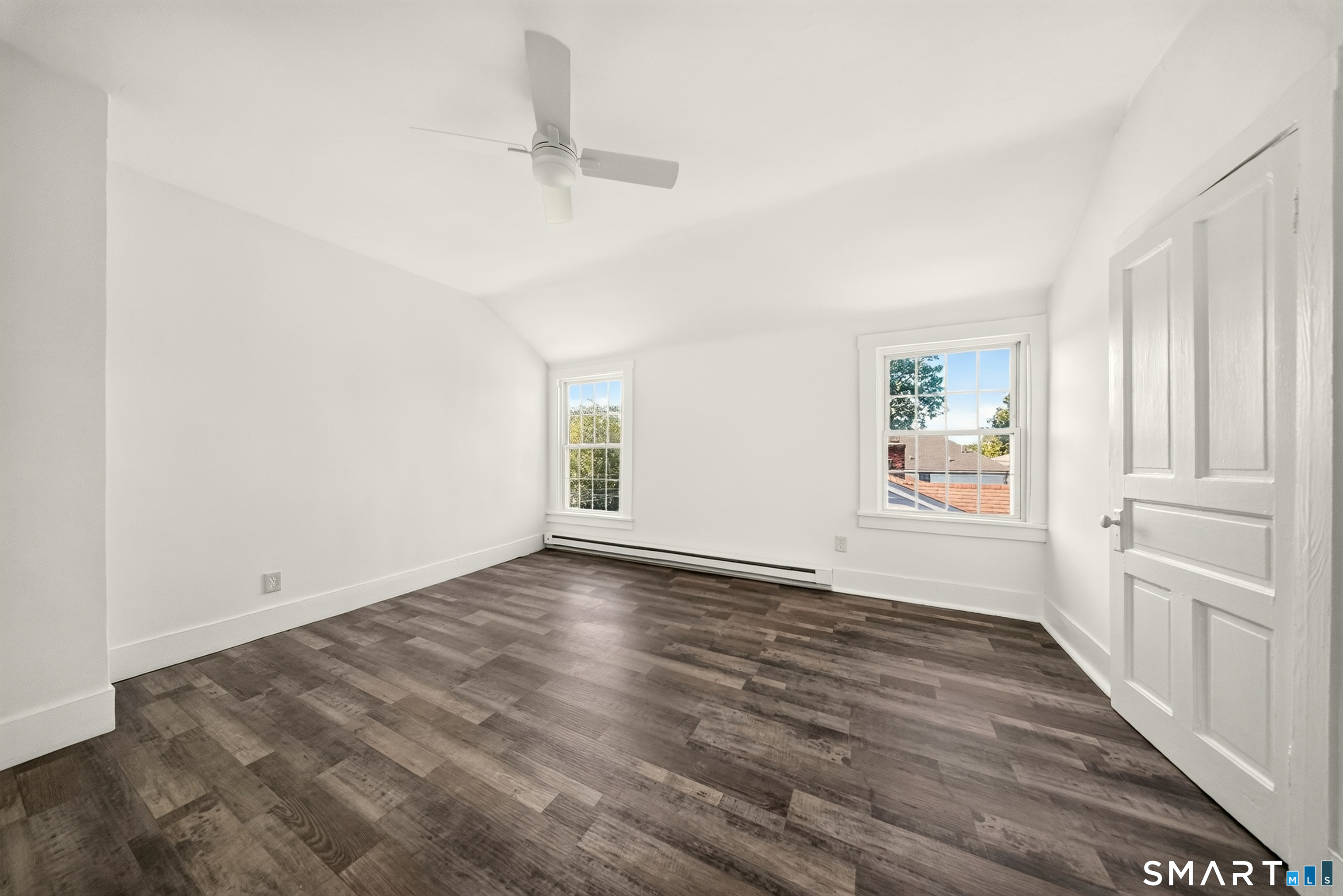 42-46 Hanford Avenue Property Photo 13