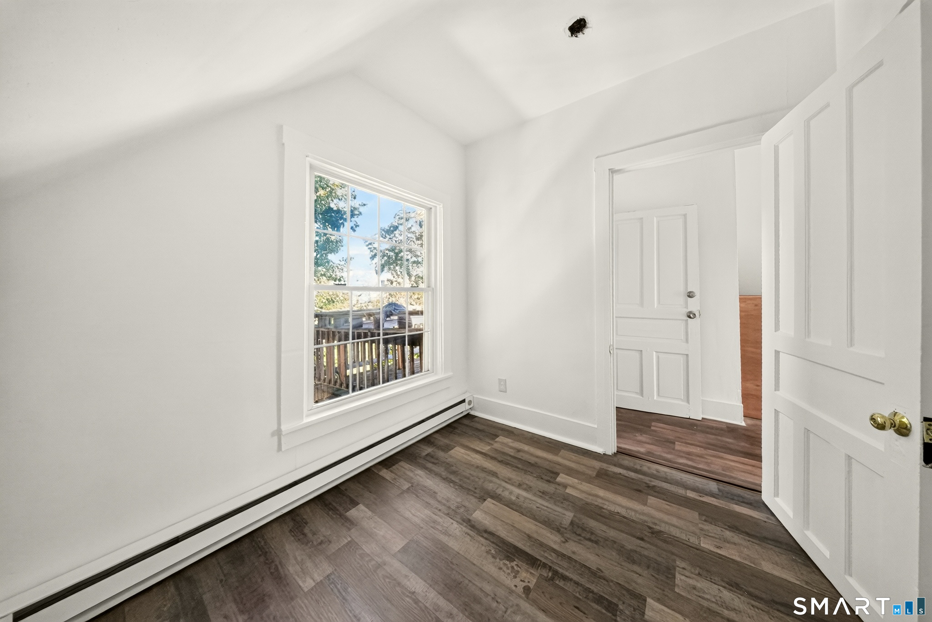 42-46 Hanford Avenue Property Photo 15