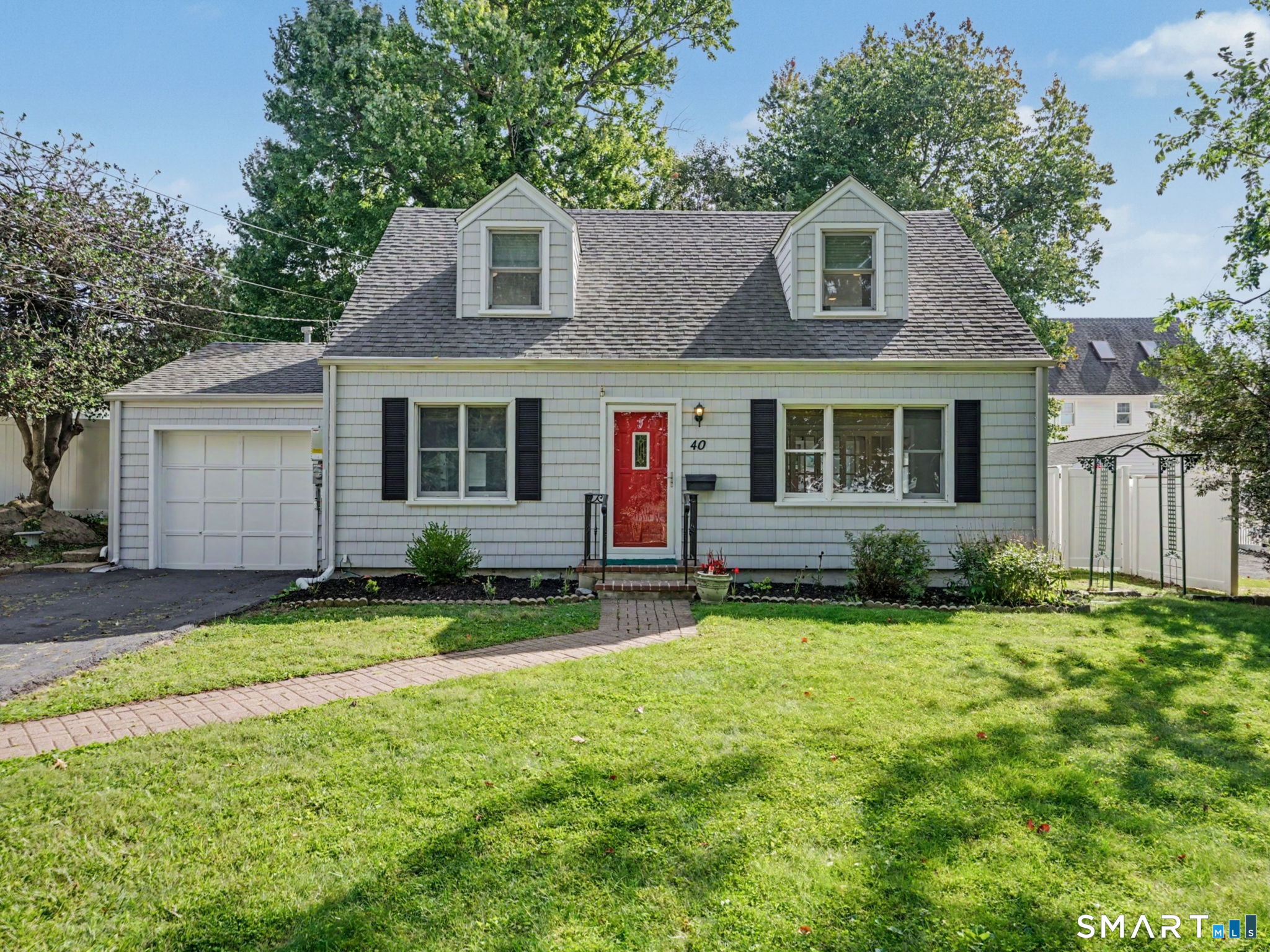 40 Tupper Drive Property Photo 1