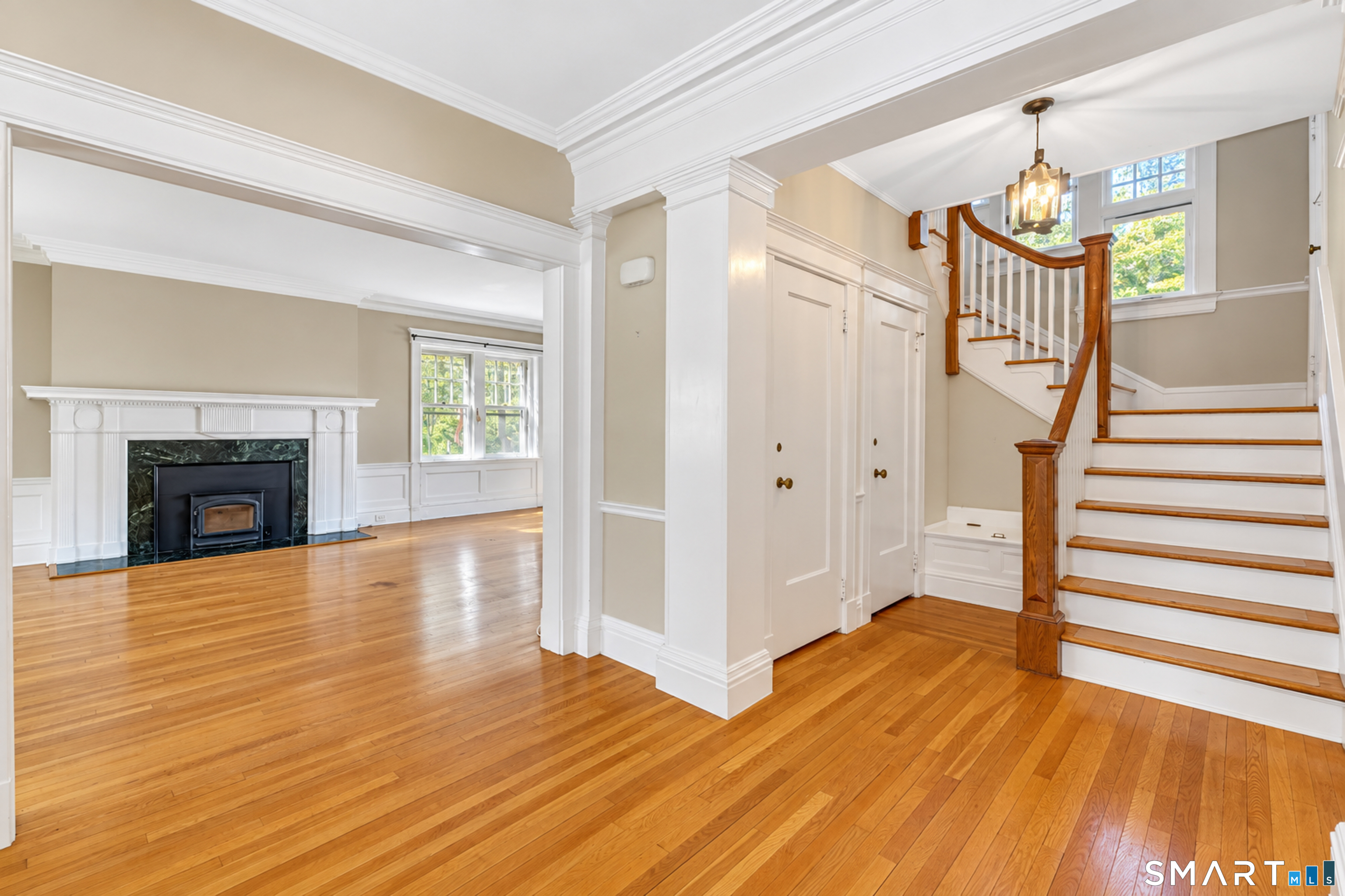 352 Mckinley Avenue Property Photo 3