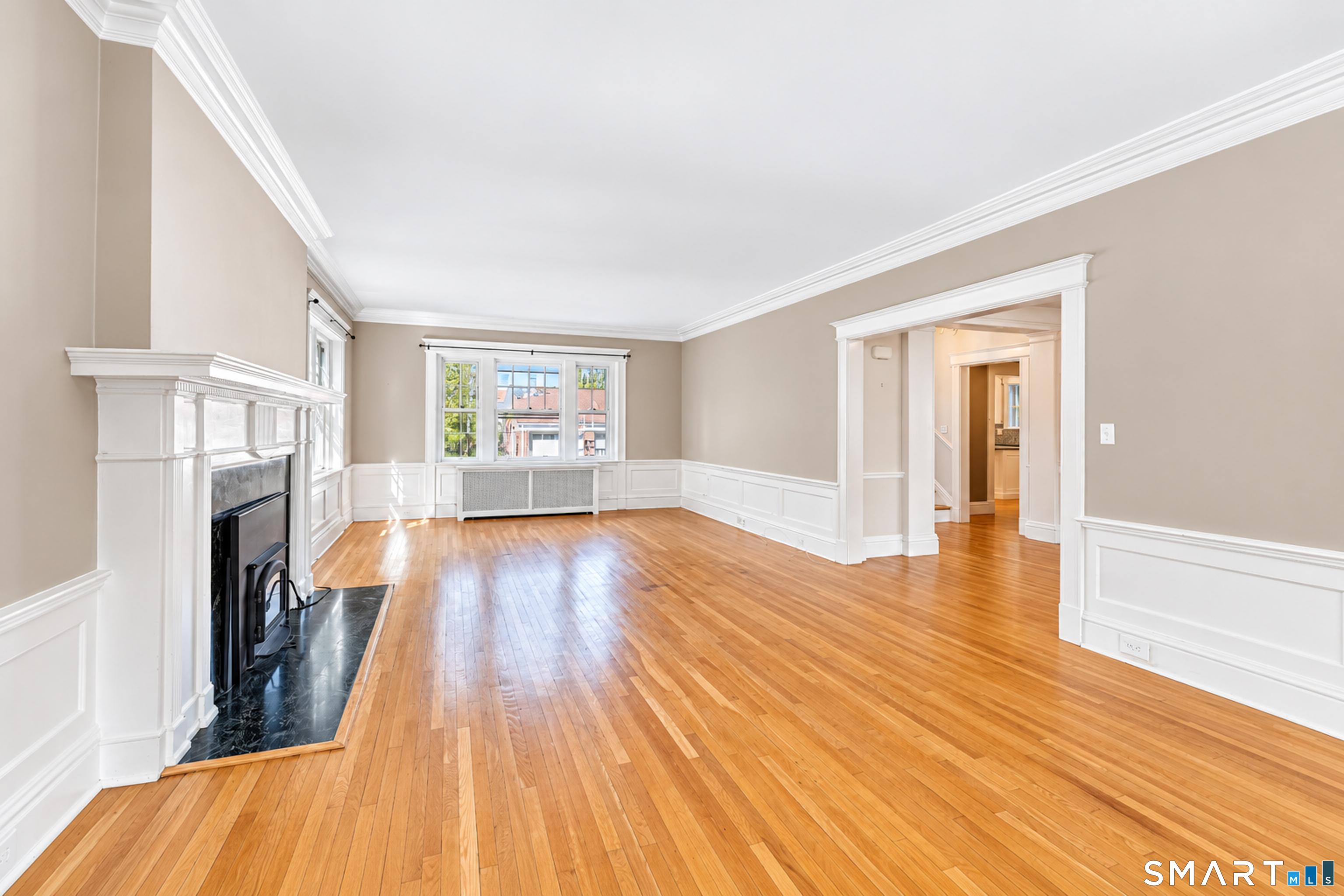 352 Mckinley Avenue Property Photo 6