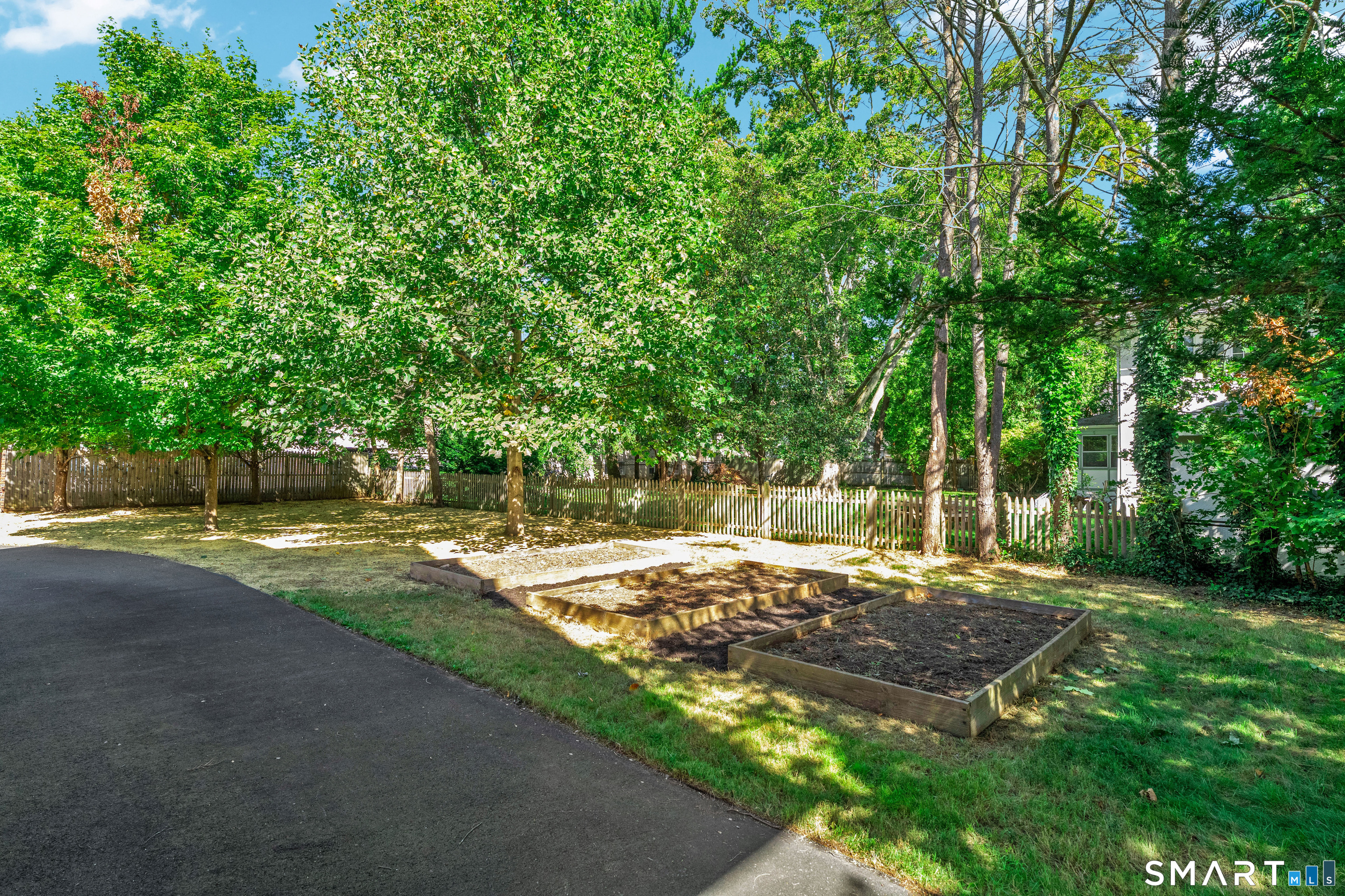 352 Mckinley Avenue Property Photo 31