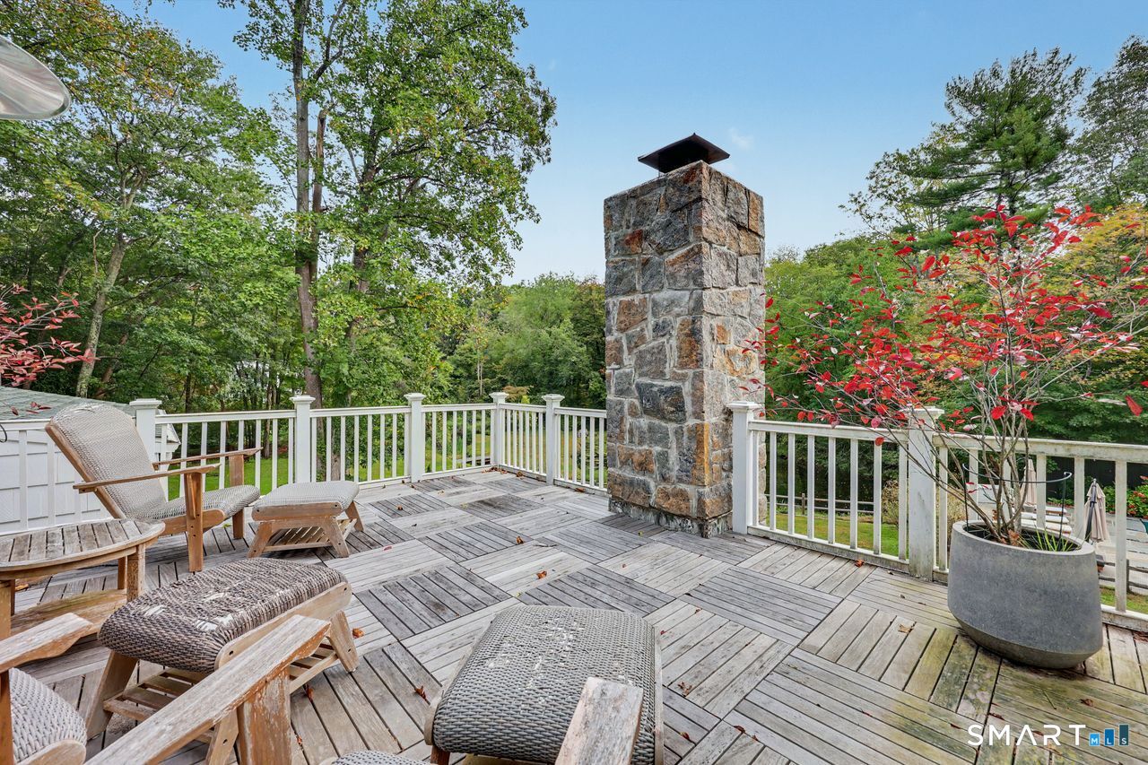 211 Laurel Road Property Photo 19
