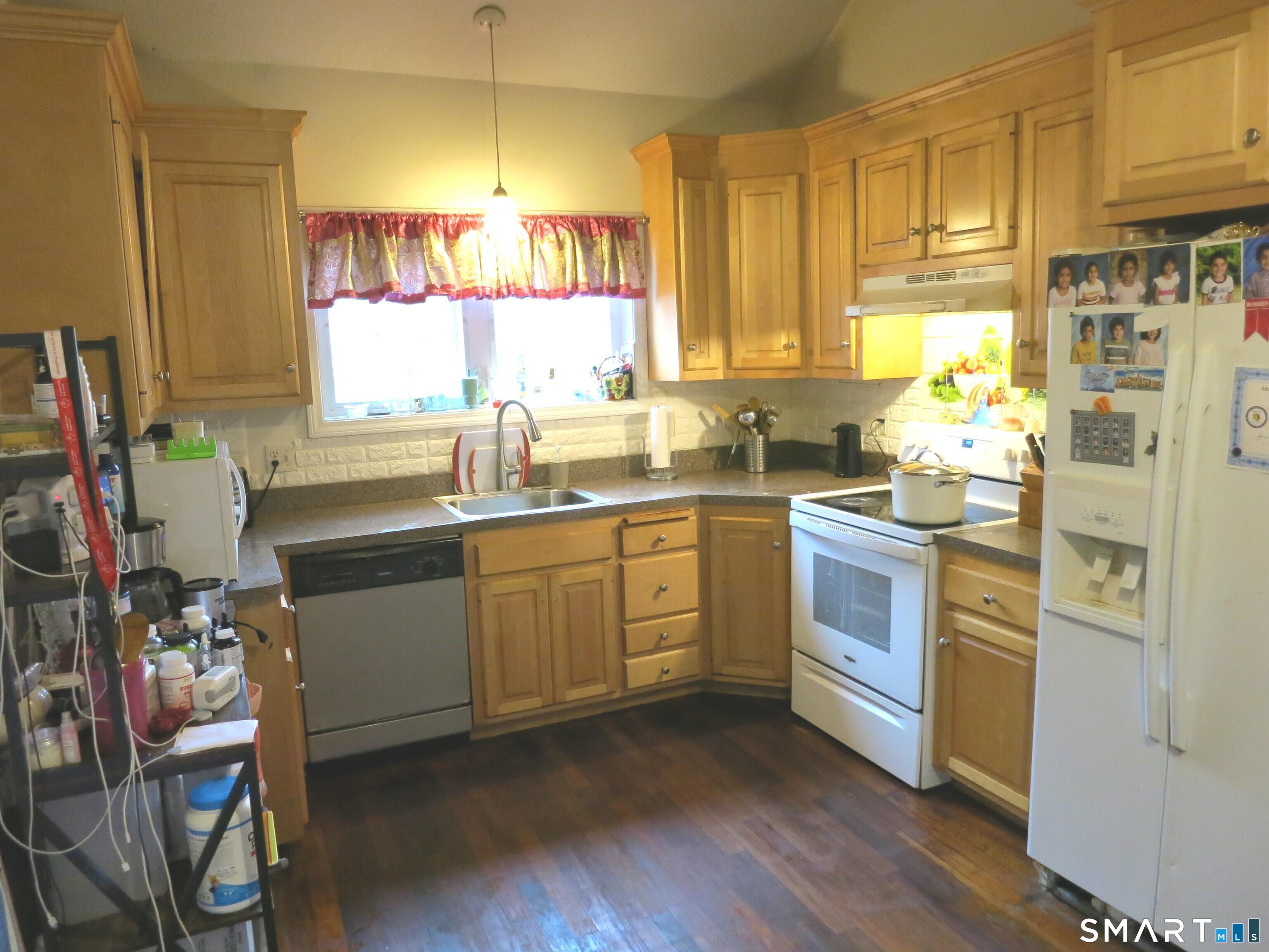 21 Whittier Road Property Photo 2