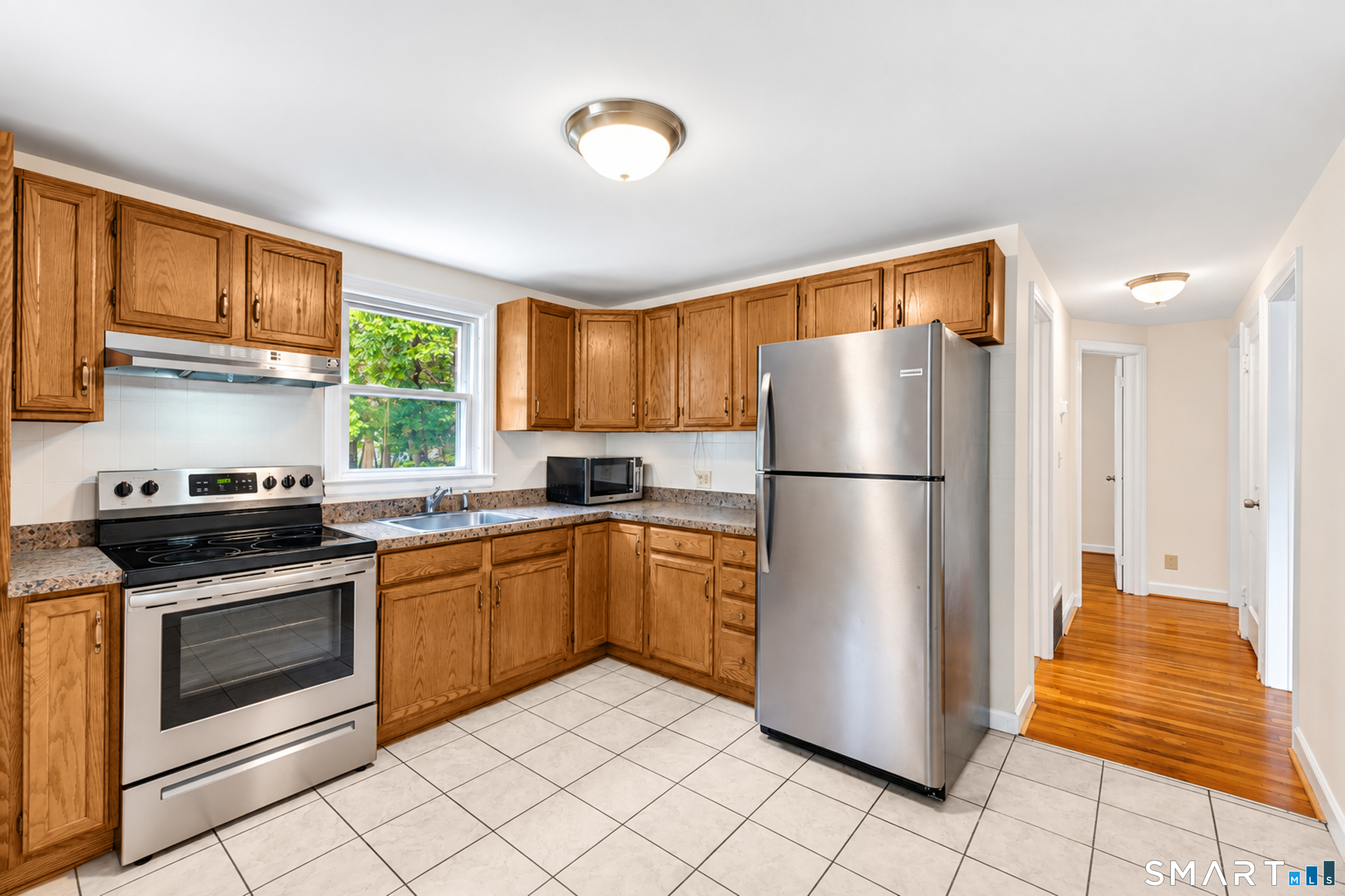 21 Monroe Street Property Photo 7