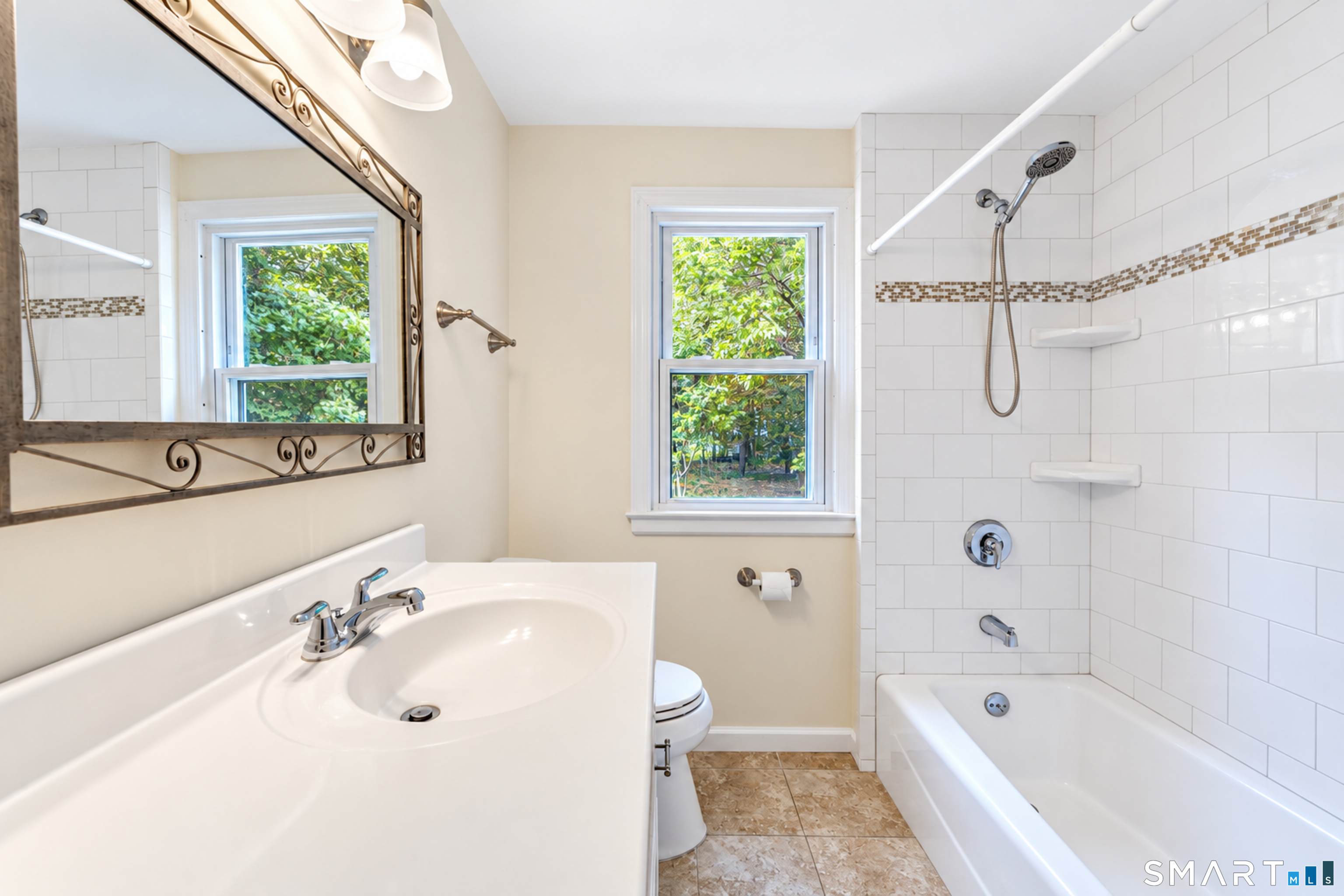 21 Monroe Street Property Photo 12