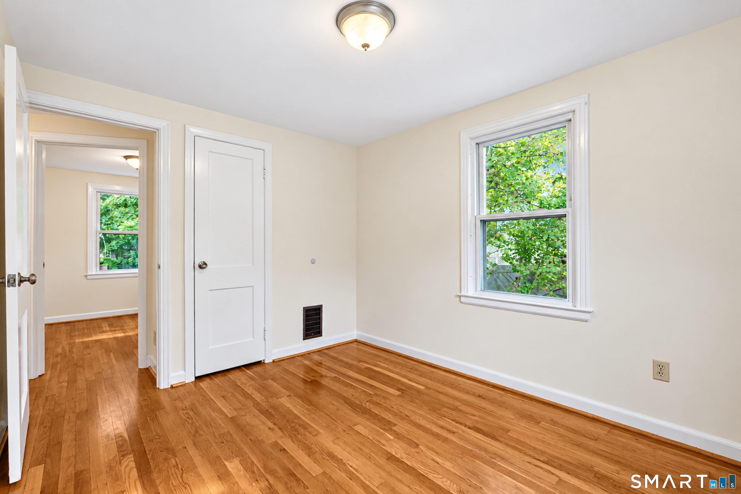 21 Monroe Street Property Photo 14