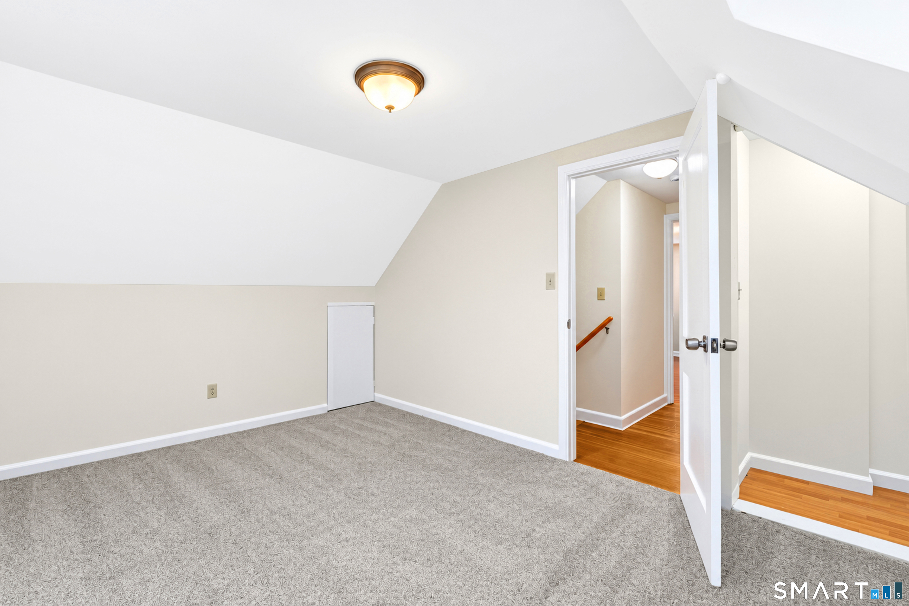 21 Monroe Street Property Photo 19