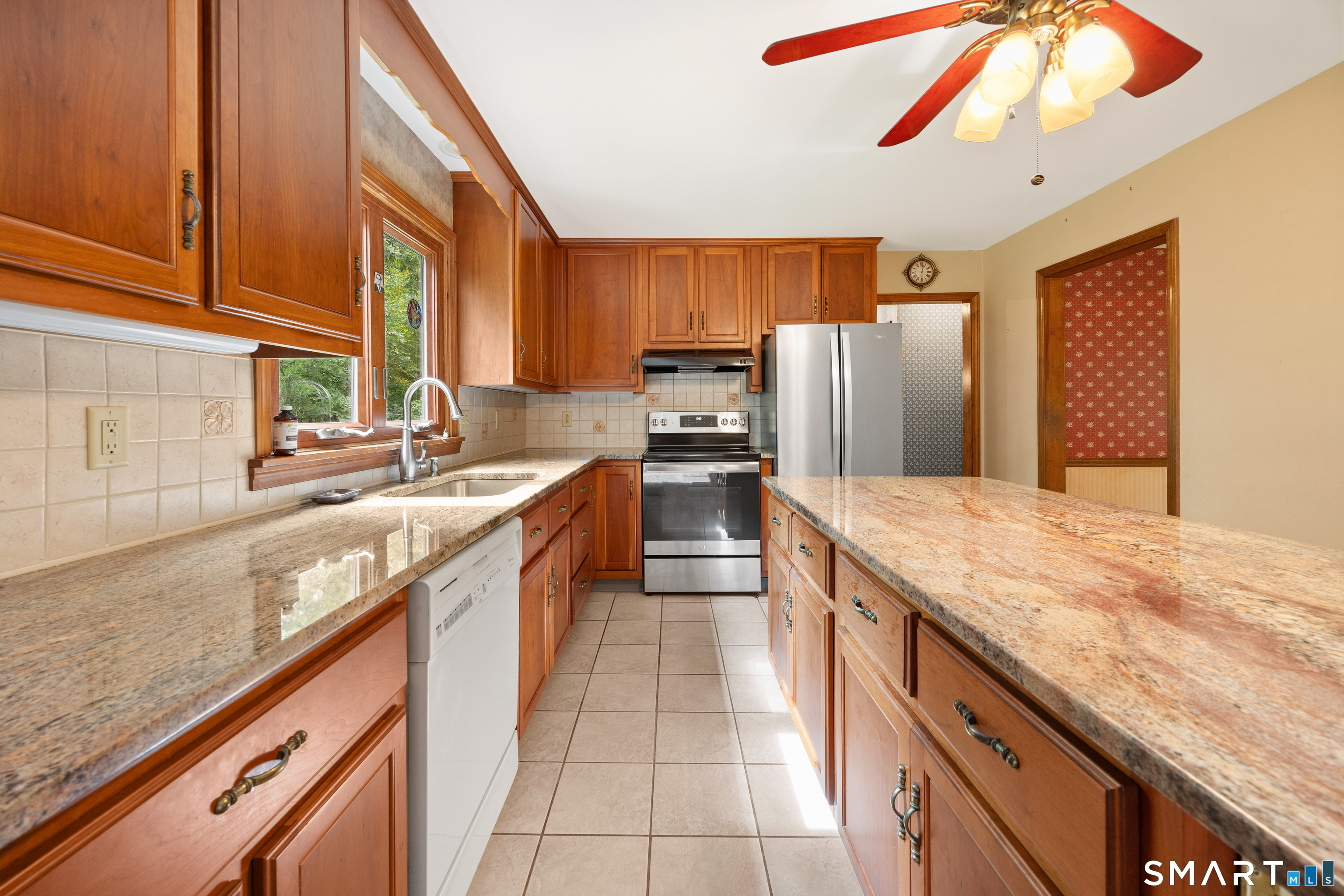 1321 Purchase Brook Road Property Photo 4